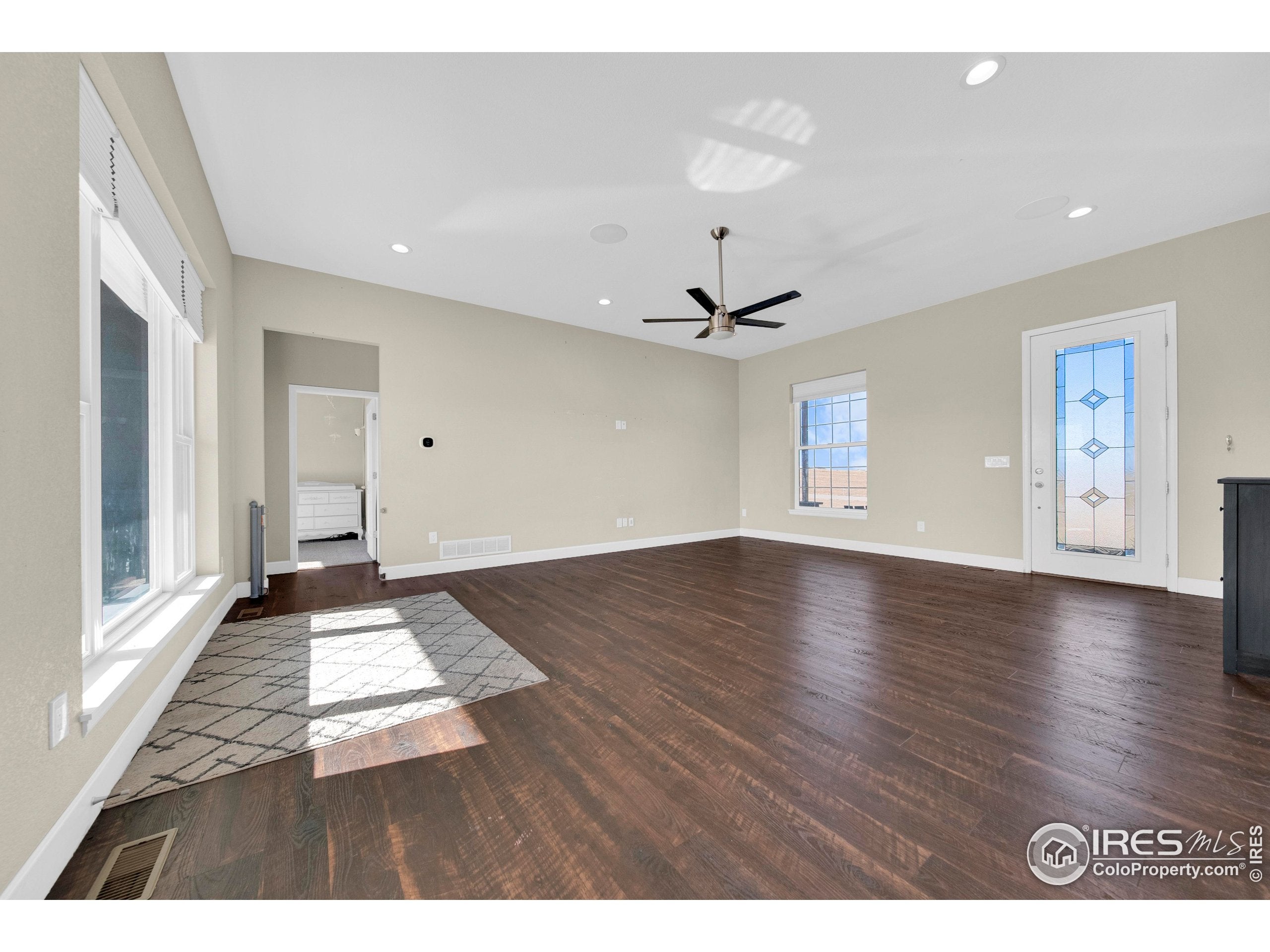 Wiggins, Colorado, 80654, United States, 5 Bedrooms Bedrooms, ,2 BathroomsBathrooms,Residential,For Sale,1982947