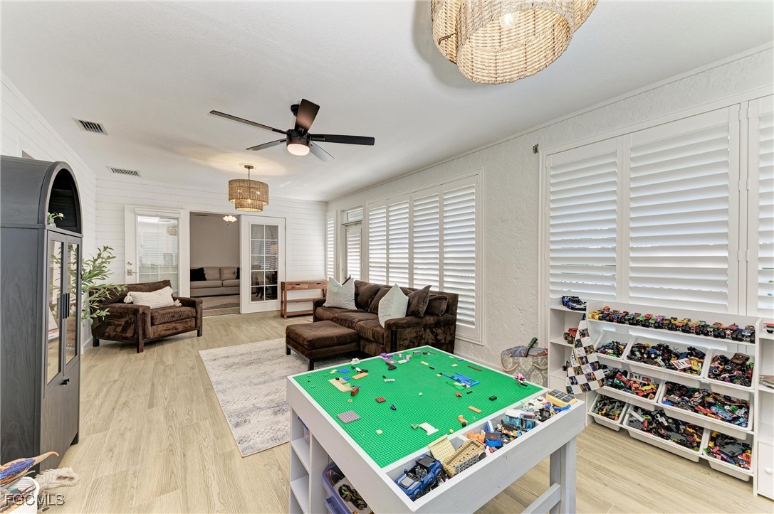 Punta Gorda, Florida, 33950, United States, 4 Bedrooms Bedrooms, ,2 BathroomsBathrooms,Residential,For Sale,1961291