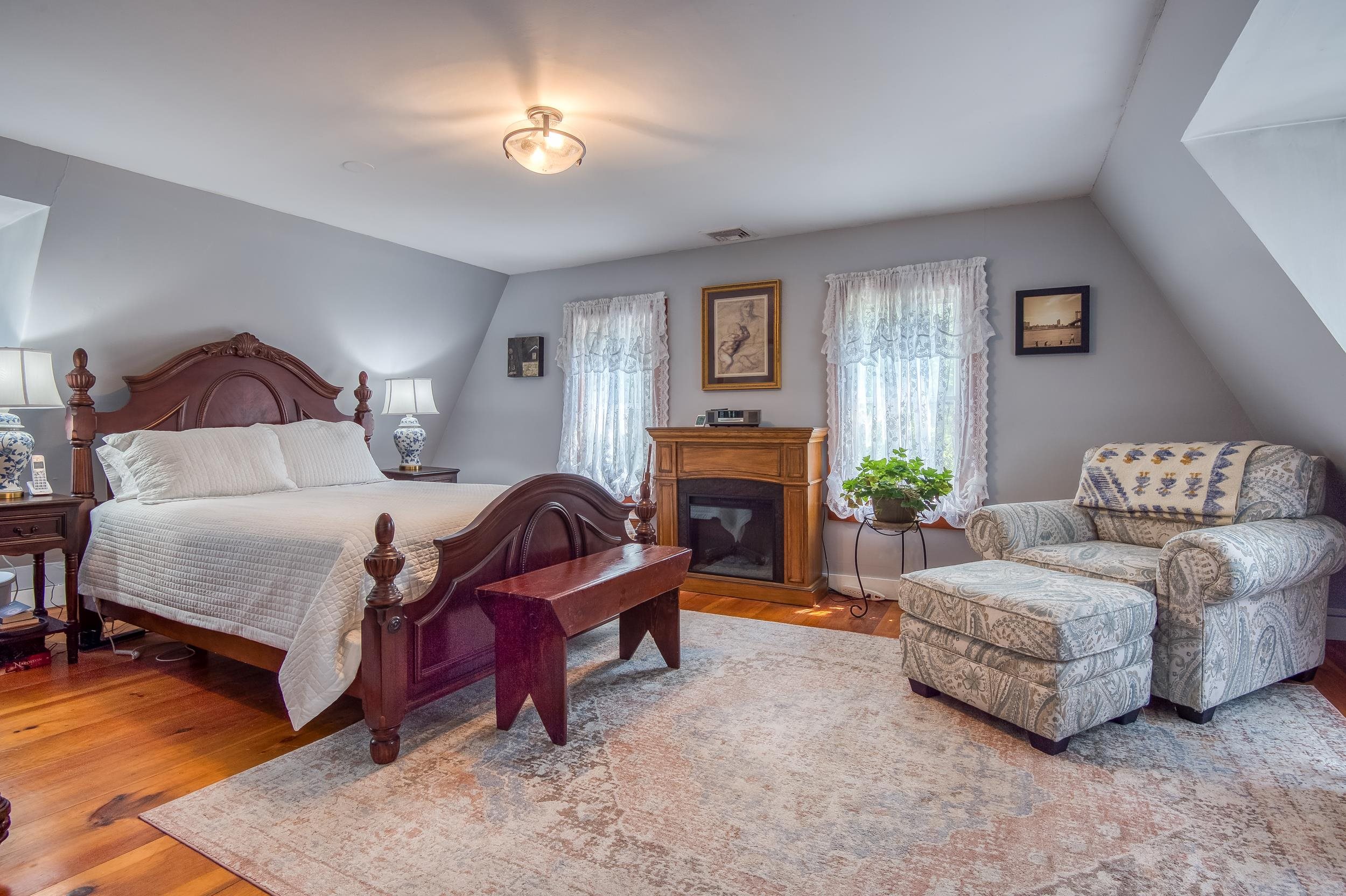 Eaton, New Hampshire, 03832, United States, 3 Bedrooms Bedrooms, ,1 BathroomBathrooms,Residential,For Sale,1989468