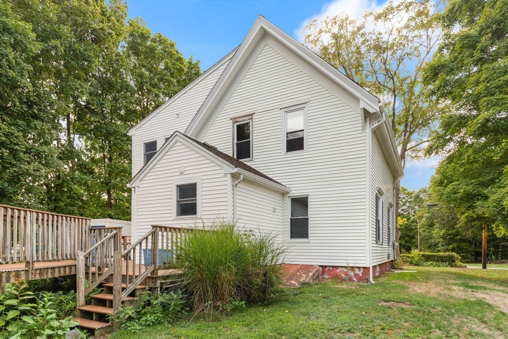 North Attleboro, Massachusetts, 02760, United States, 5 Bedrooms Bedrooms, ,2 BathroomsBathrooms,Residential,For Sale,1939439