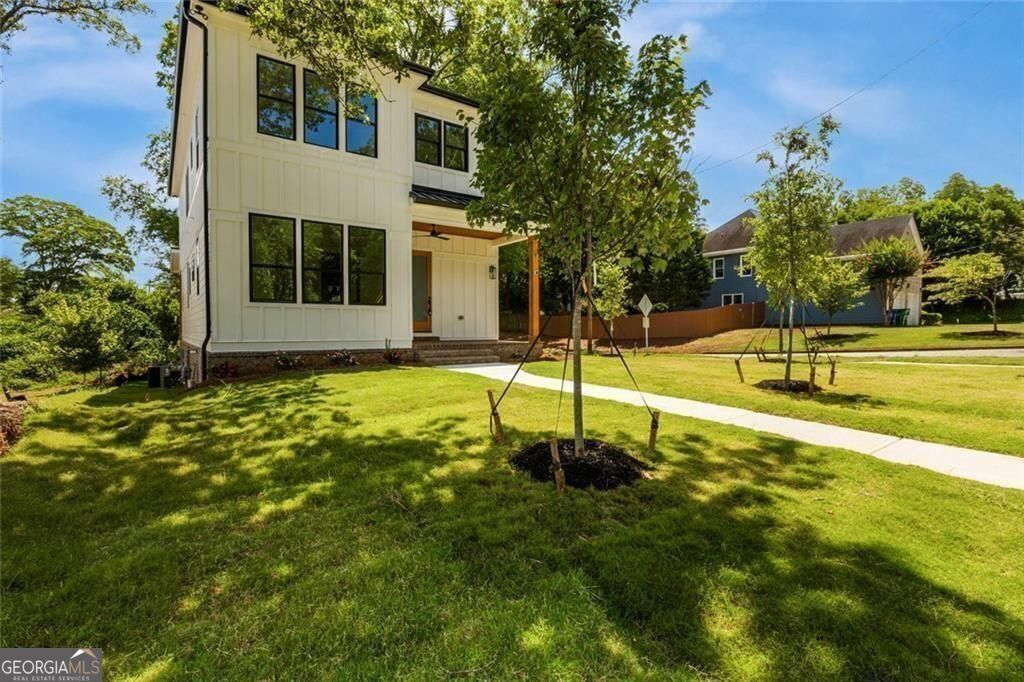 Avondale Estates, Georgia, 30002, United States, 5 Bedrooms Bedrooms, ,5 BathroomsBathrooms,Residential,For Sale,1904191