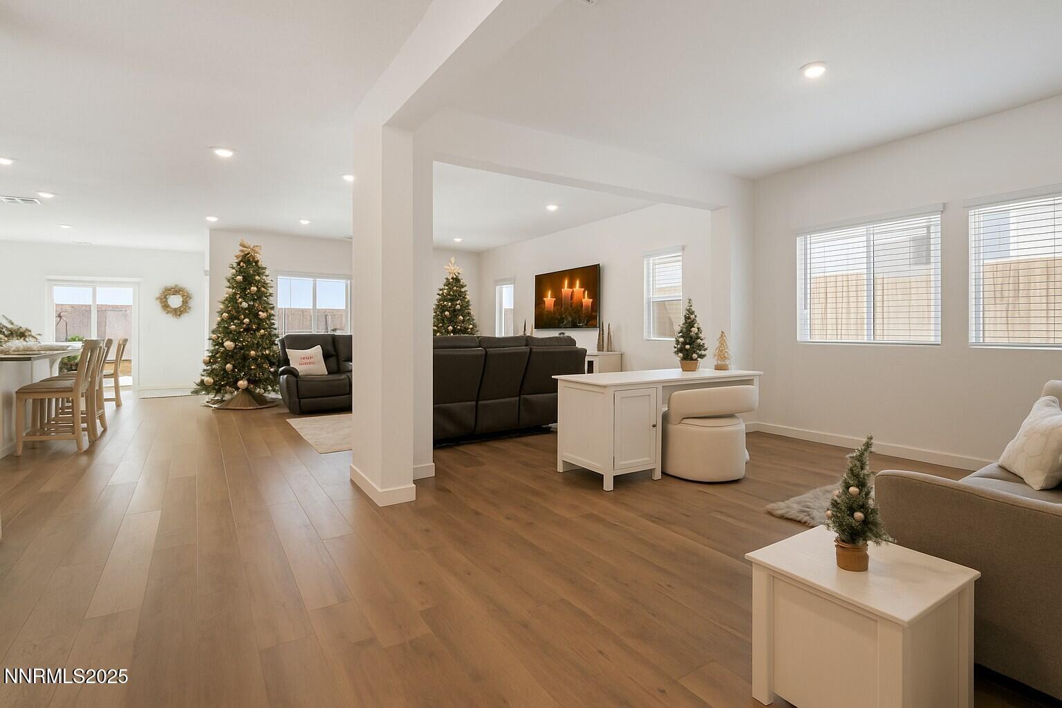 Dayton, Nevada, 89403, United States, 4 Bedrooms Bedrooms, ,3 BathroomsBathrooms,Residential,For Sale,1988311