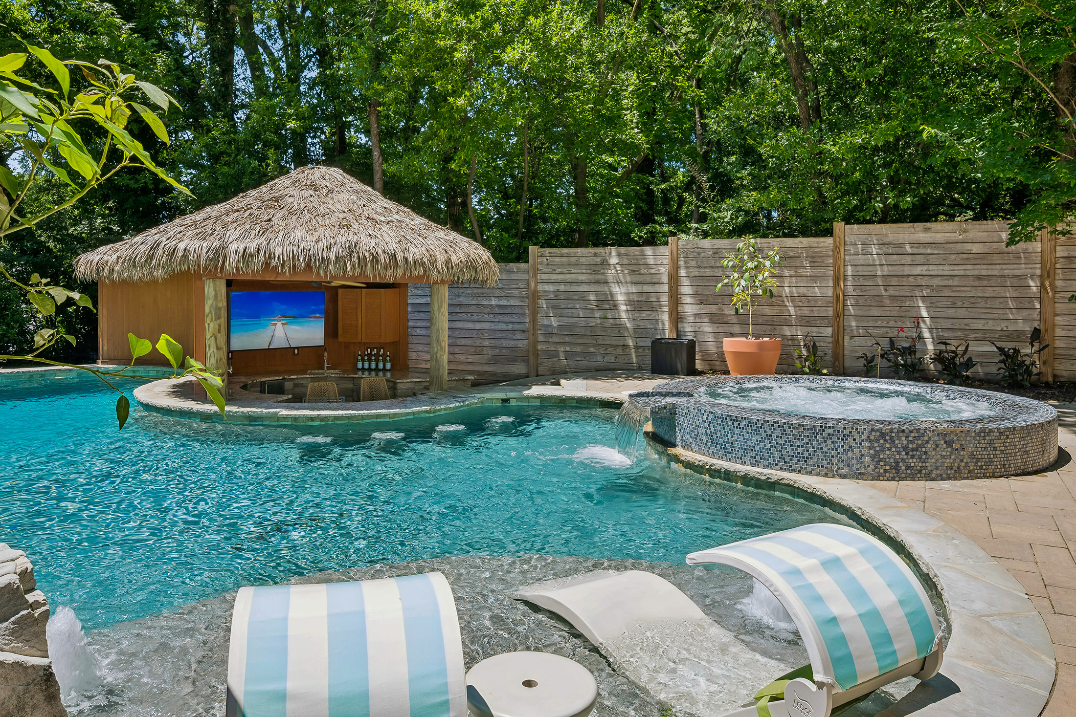  Resort-Inspired Retreat in the Heart of Virginia Highland - 物件實景