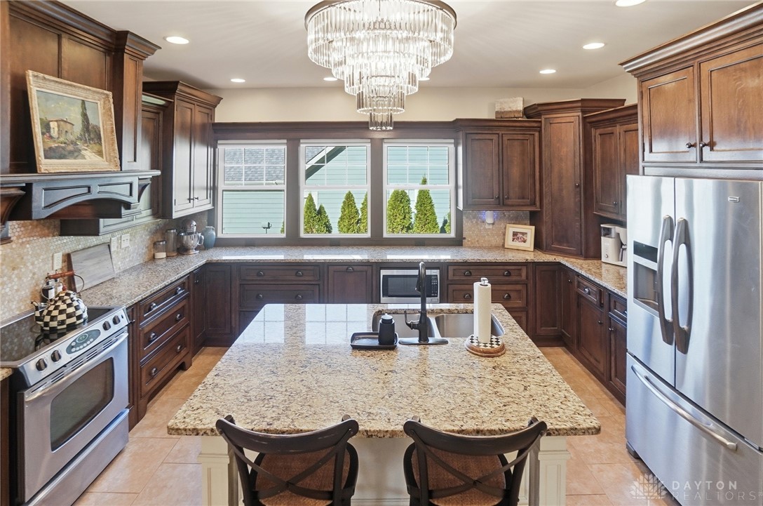 Oakwood, Ohio, 45409, United States, 3 Bedrooms Bedrooms, ,3 BathroomsBathrooms,Residential,For Sale,1991510