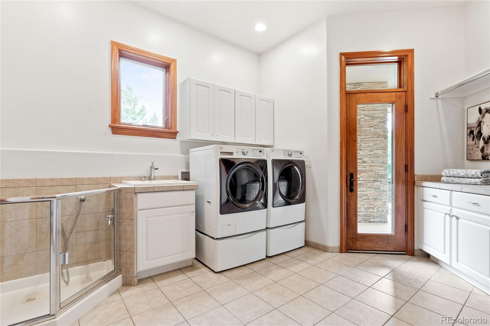 Littleton, Colorado, 80120, United States, 6 Bedrooms Bedrooms, ,7 BathroomsBathrooms,Residential,For Sale,1902050