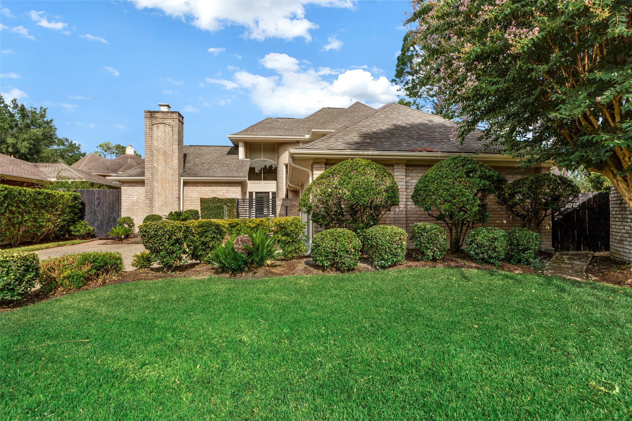 Houston, Texas, 77077, United States, 4 Bedrooms Bedrooms, ,4 BathroomsBathrooms,Residential,For Sale,1990335