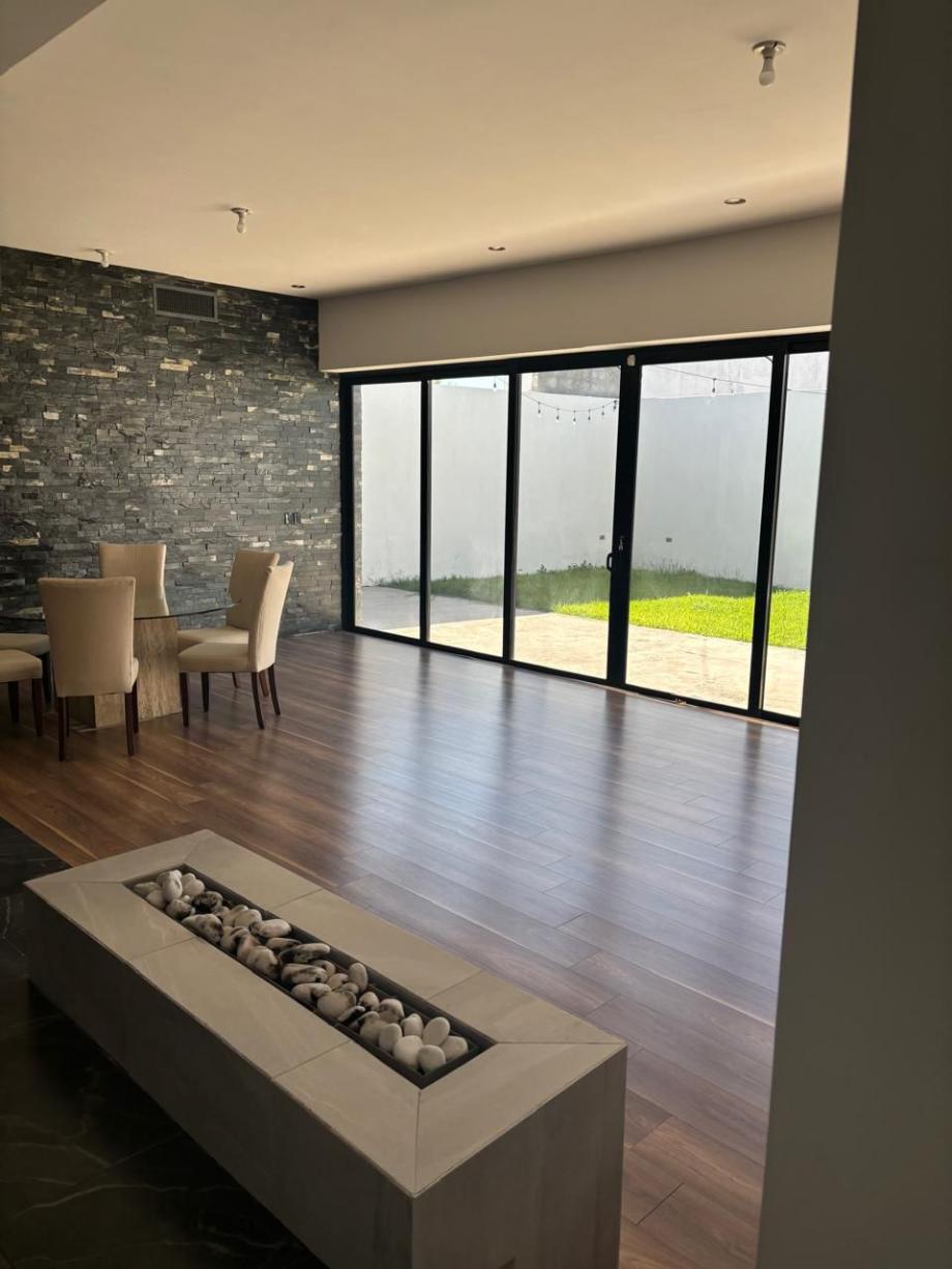 Torreón, Coahuila de Zaragoza, 27106, Mexico, 3 Bedrooms Bedrooms, ,4 BathroomsBathrooms,Residential,For Sale,1991991