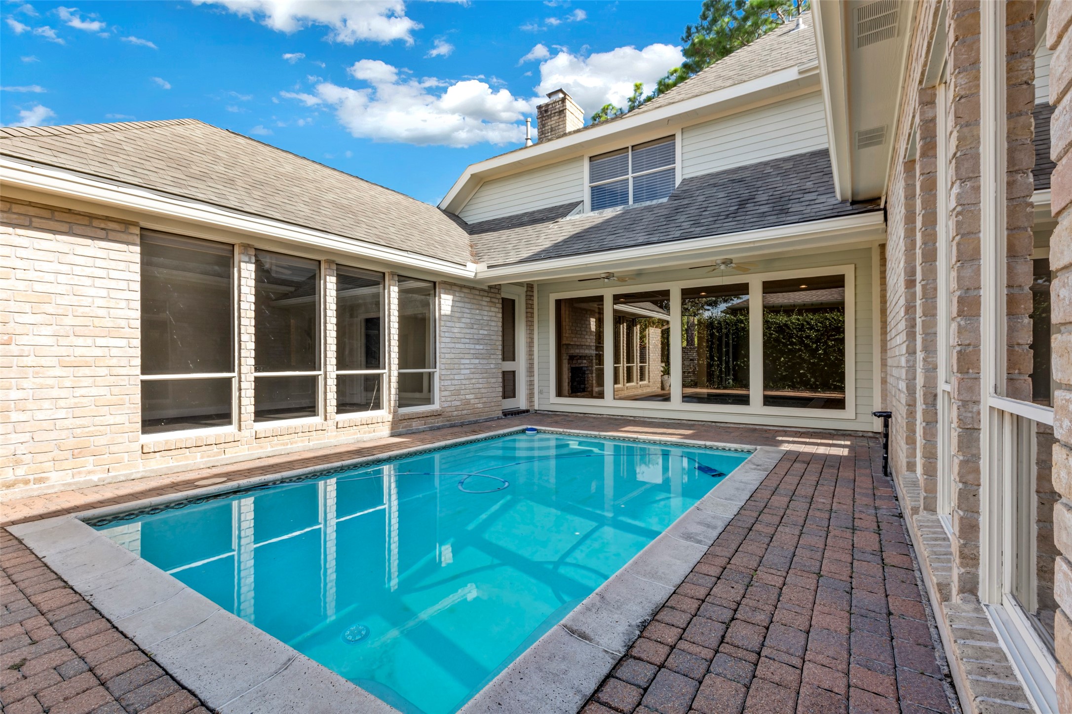 Houston, Texas, 77077, United States, 4 Bedrooms Bedrooms, ,4 BathroomsBathrooms,Residential,For Sale,1990335