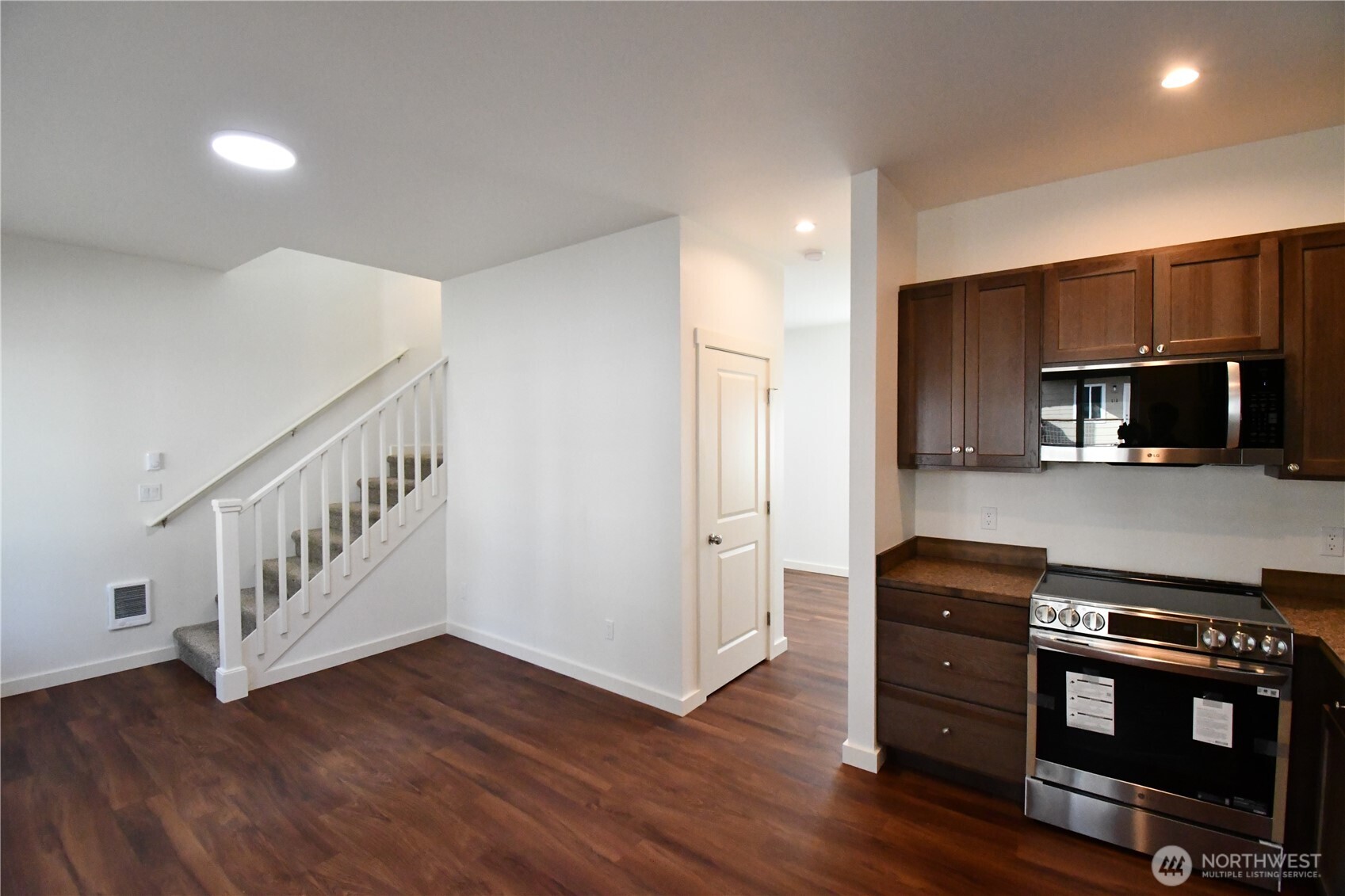 Friday Harbor, Washington, 98250, United States, 2 Bedrooms Bedrooms, ,2 BathroomsBathrooms,Residential,For Sale,1771012