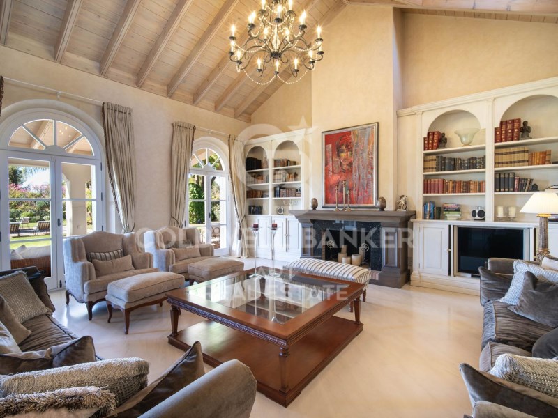 Marbella, Andalusia, ES, 5 Bedrooms Bedrooms, ,5 BathroomsBathrooms,Residential,For Sale,1918822