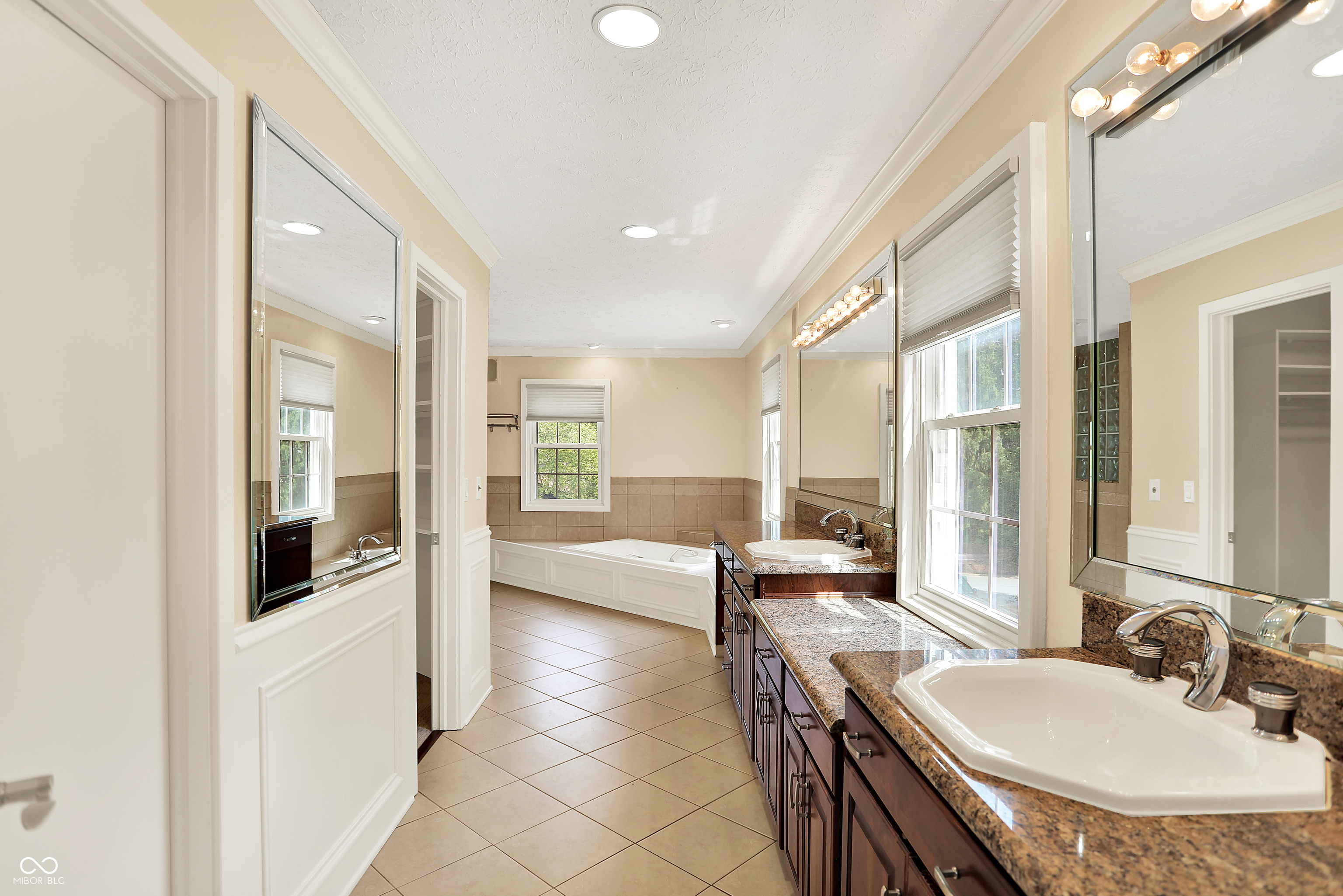 Carmel, Indiana, 46290, United States, 5 Bedrooms Bedrooms, ,4 BathroomsBathrooms,Residential,For Sale,1920865