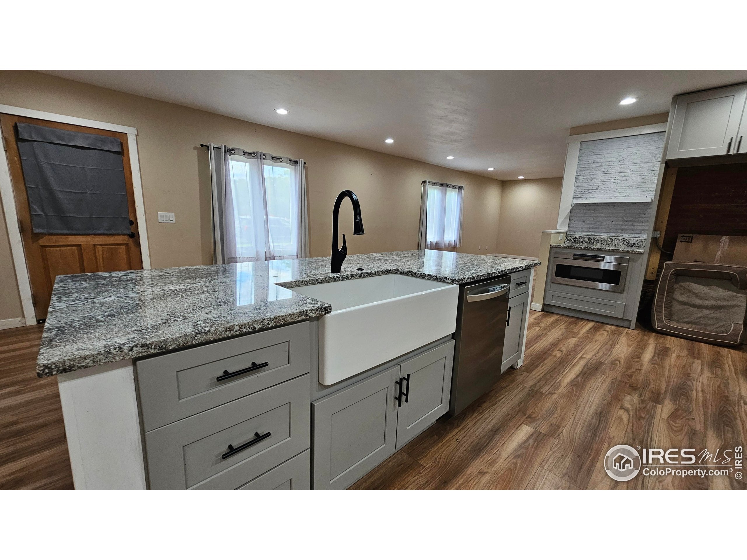 Brush, Colorado, 80723, United States, 4 Bedrooms Bedrooms, ,1 BathroomBathrooms,Residential,For Sale,1983726