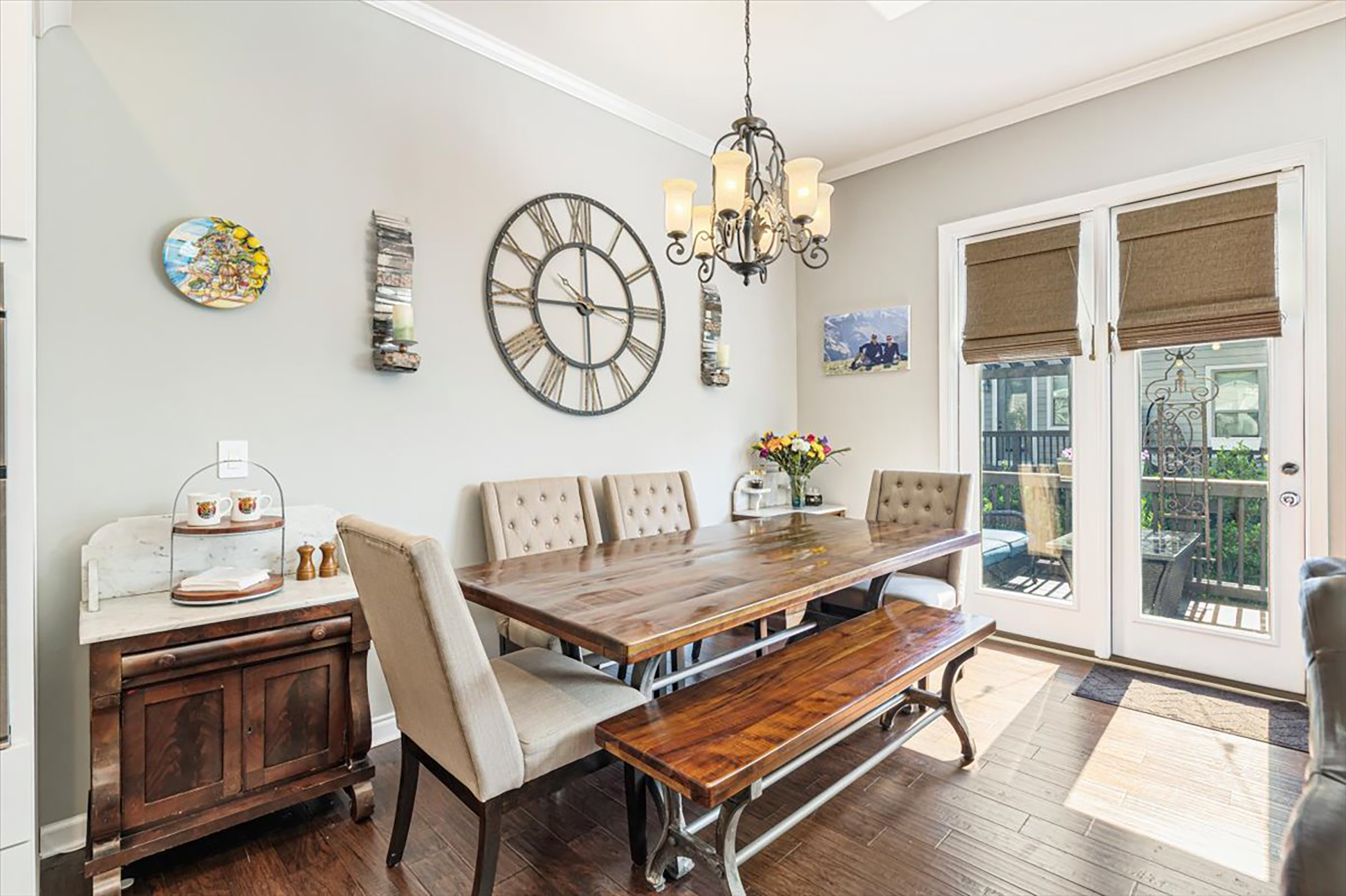  Beautifully Maintained Townhome in Gated Community - 物件實景