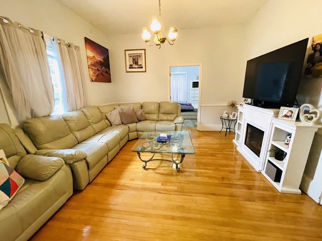 499 Salem St, Medford, Massachusetts, 02155, United States, 4 Bedrooms Bedrooms, ,3 BathroomsBathrooms,Residential,For Sale,499 Salem St,1011019