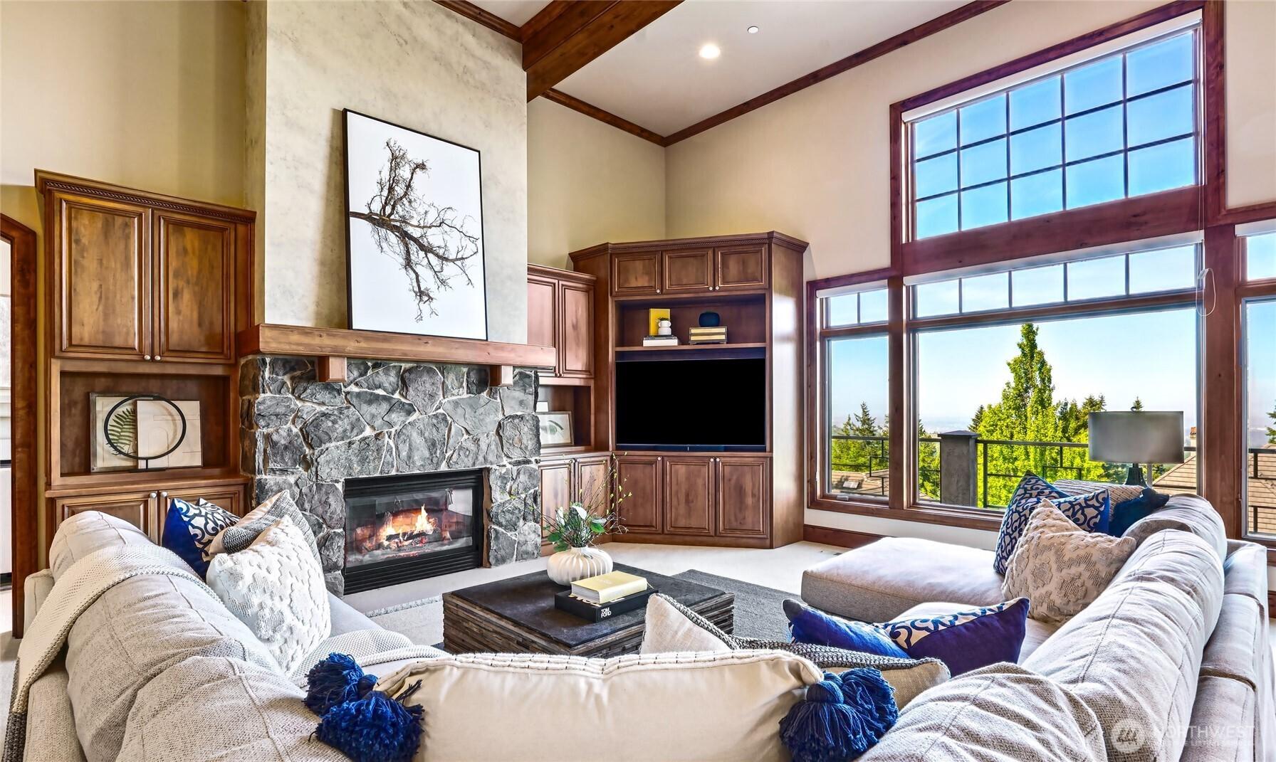 BELLEVUE, Washington, 98006, United States, 4 Bedrooms Bedrooms, ,6 BathroomsBathrooms,Residential,For Sale,1876137