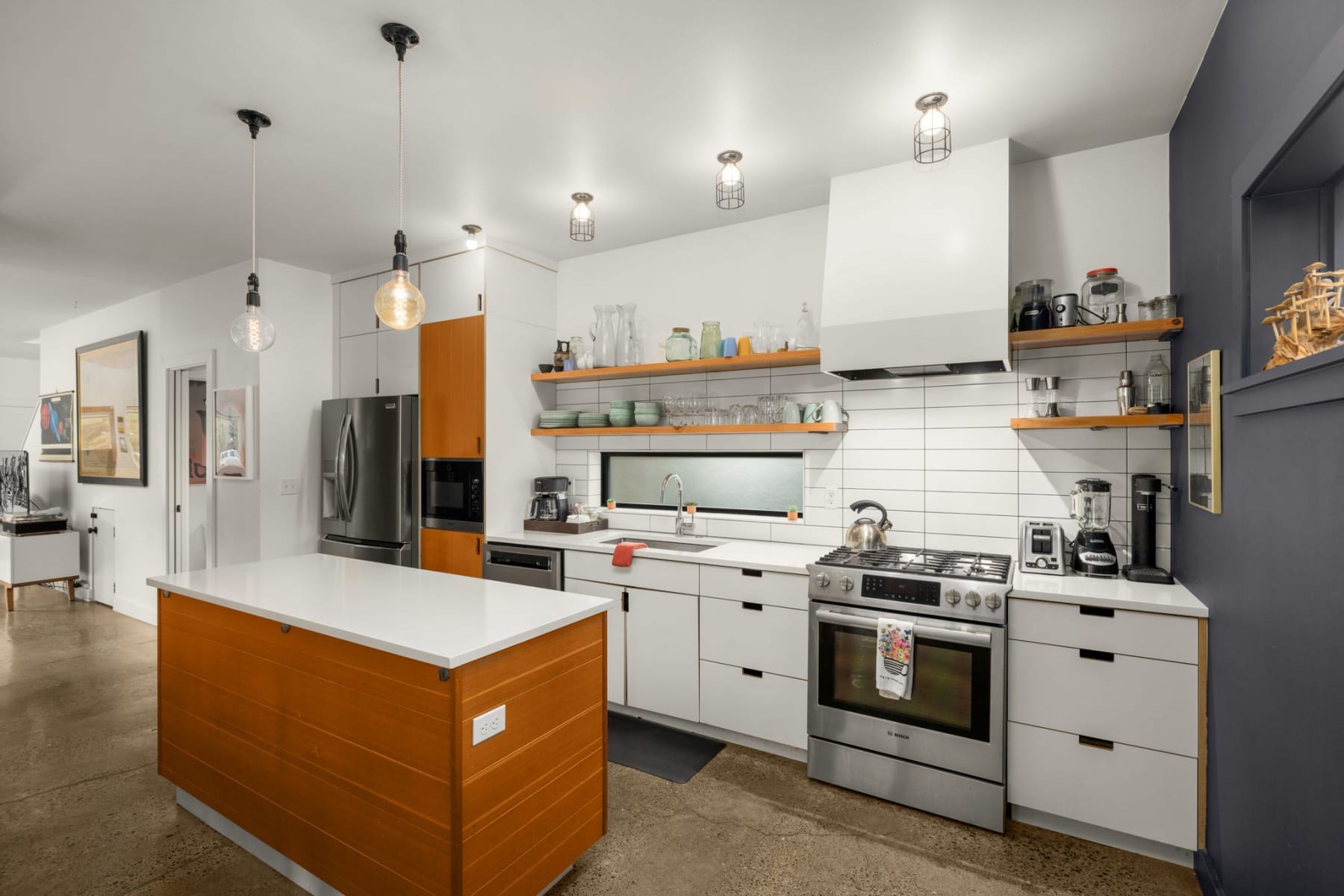  5934 NE 16TH AVE Portland, OR 97211 - 物件實景