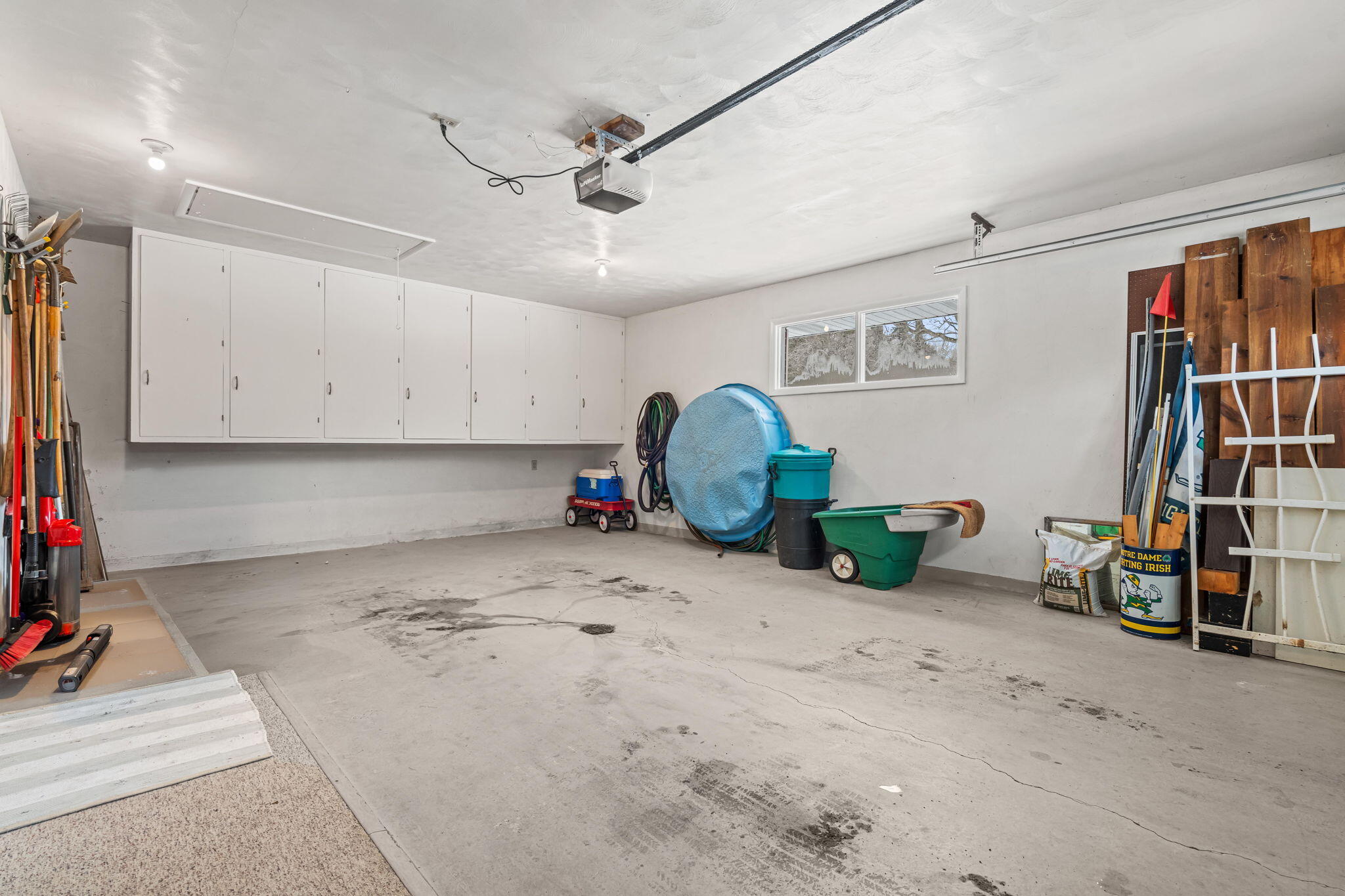 Fennville, Michigan, 49408, United States, 3 Bedrooms Bedrooms, ,2 BathroomsBathrooms,Residential,For Sale,2027985
