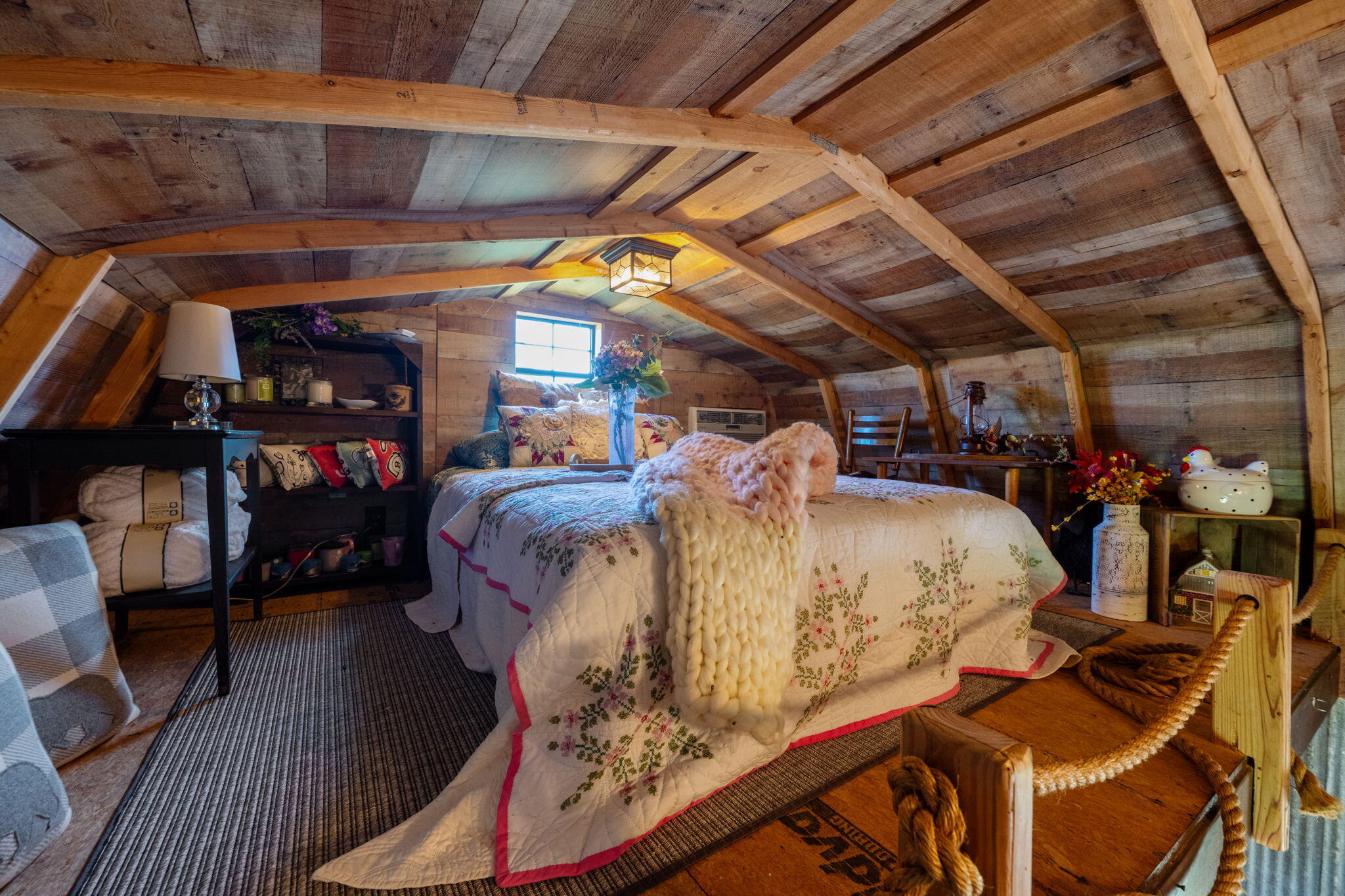 Harrison, Tennessee, 37341, United States, 4 Bedrooms Bedrooms, ,4 BathroomsBathrooms,Residential,For Sale,1951177