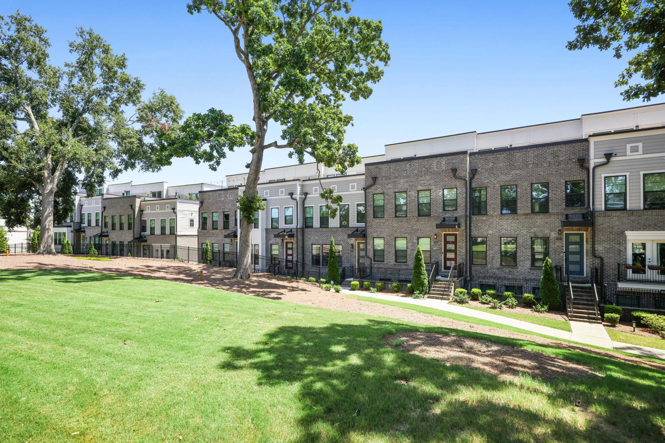  Meticulously Maintained Three Bedroom Townhome in Atlanta