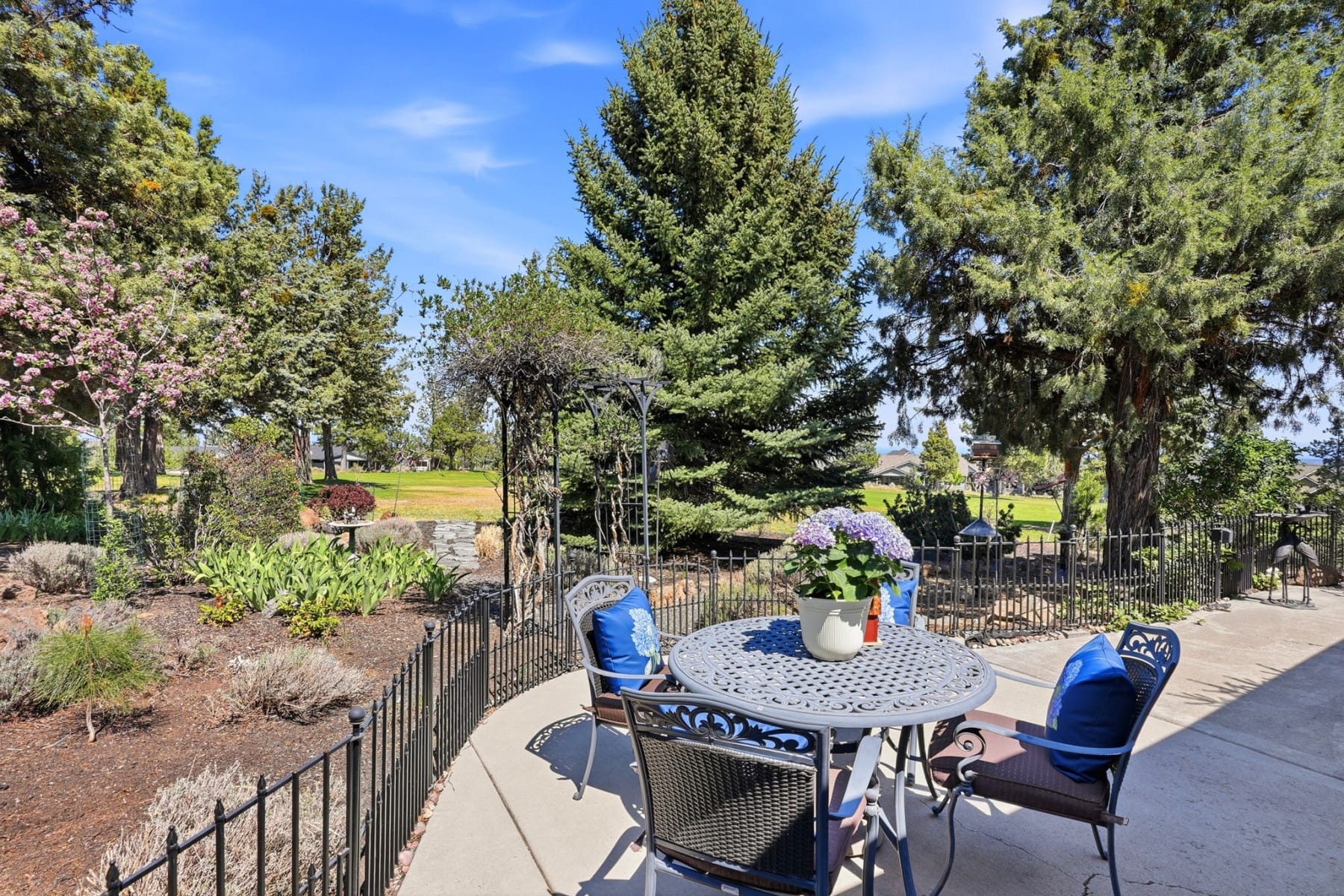  2964 NW Fairway Heights Drive Bend, OR 97703 - 物件實景