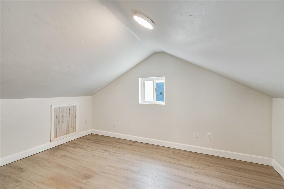 Cheyenne, Wyoming, 82001, United States, 4 Bedrooms Bedrooms, ,4 BathroomsBathrooms,Residential,For Sale,1978140