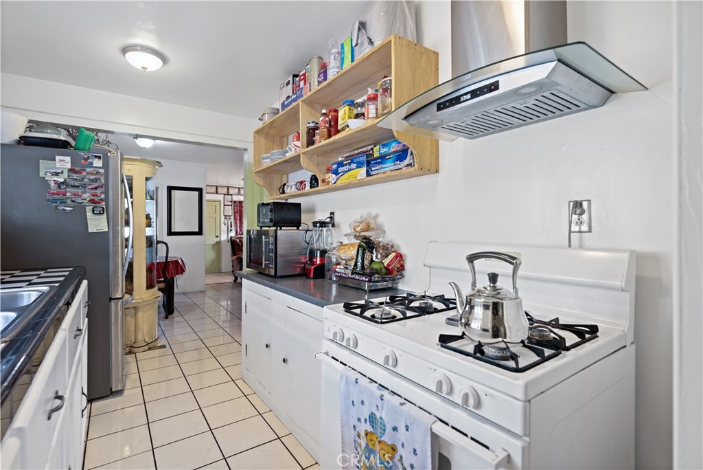 Artesia, California, 90701, United States, 3 Bedrooms Bedrooms, ,Residential,For Sale,2008519