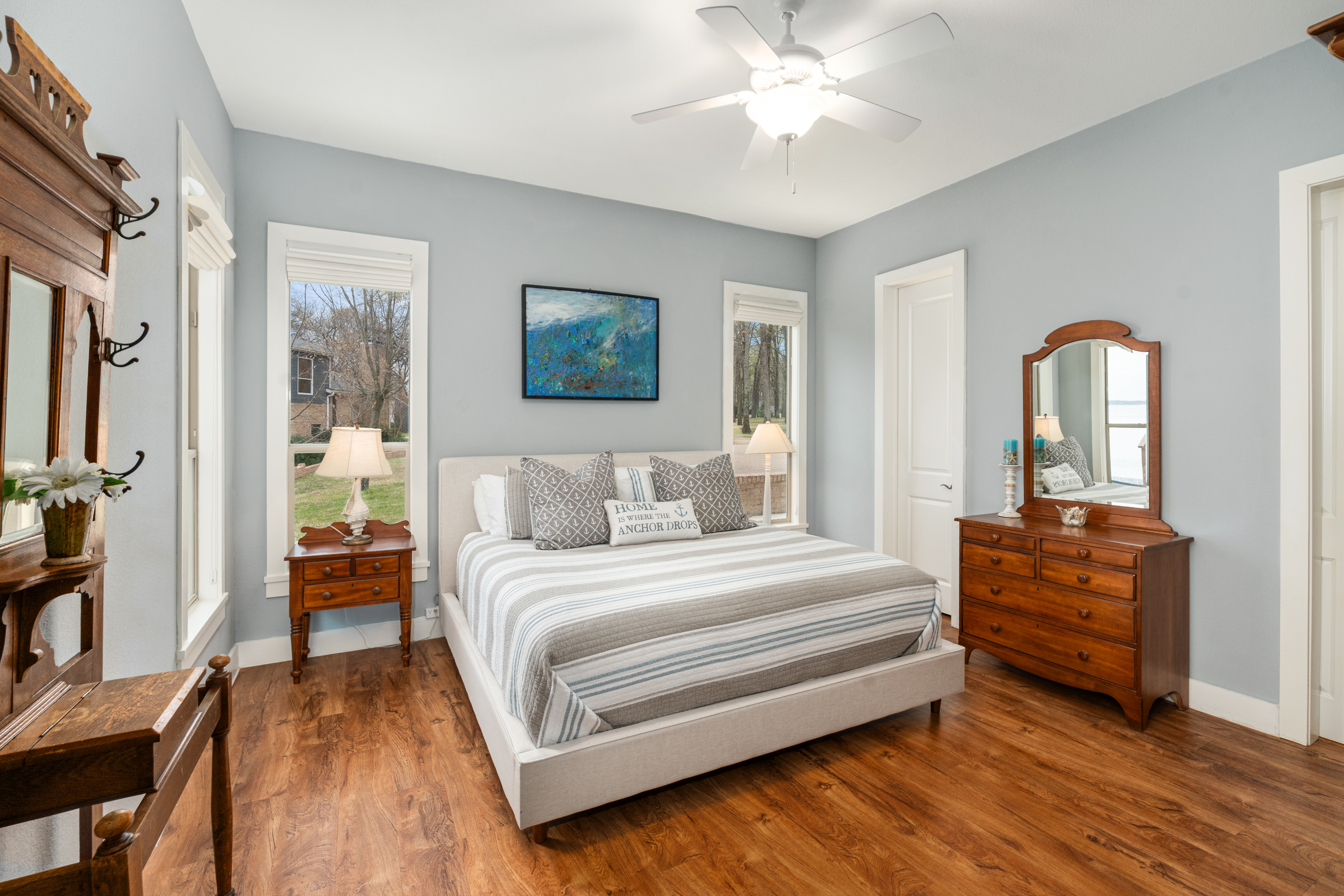  Waterfront Compound on 3.746 Acres at Cedar Creek Lake - 物件實景