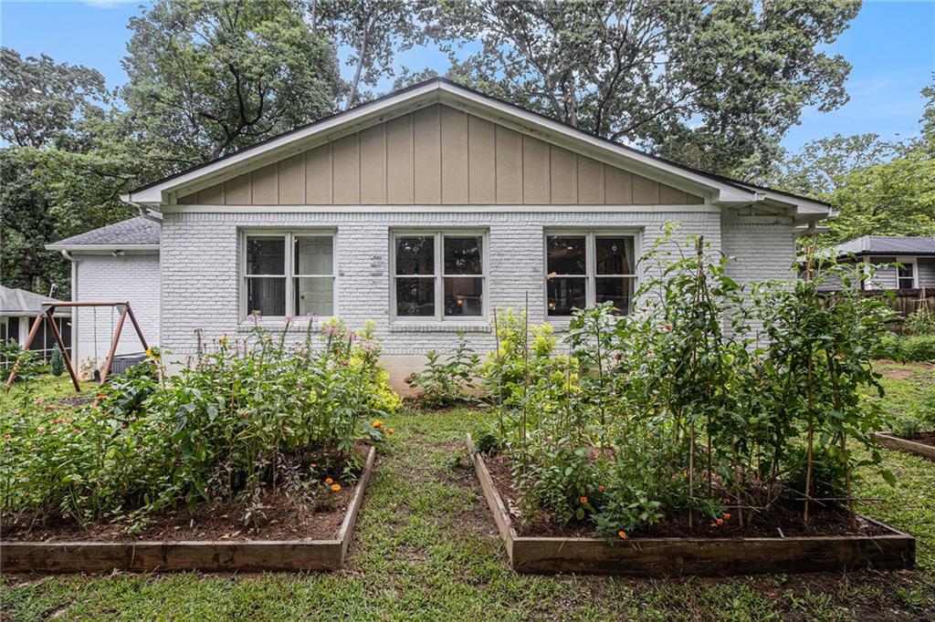Decatur, Georgia, 30030, United States, 4 Bedrooms Bedrooms, ,3 BathroomsBathrooms,Residential,For Sale,1901323