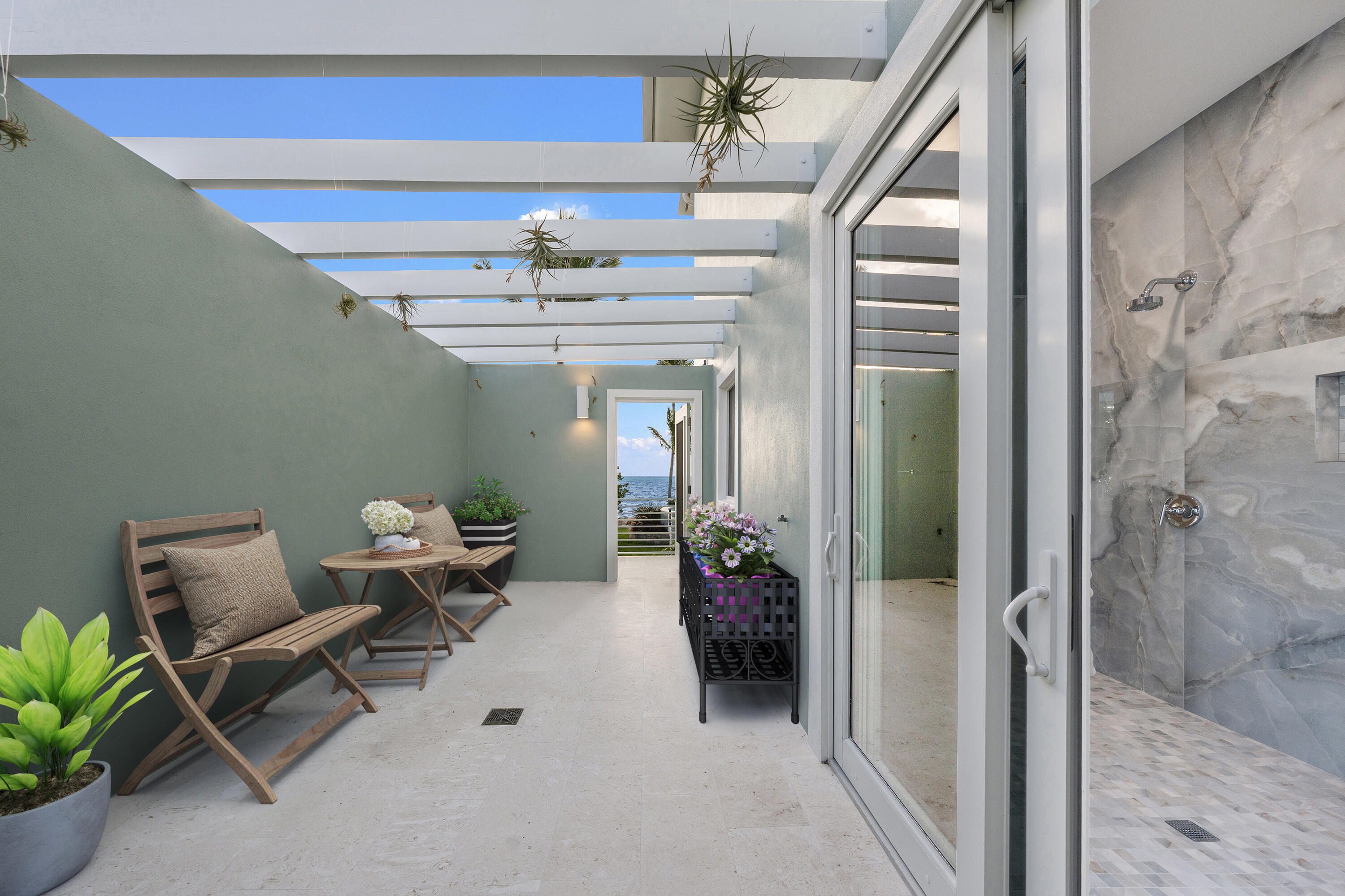 ISLAMORADA, Florida, 33036, United States, 6 Bedrooms Bedrooms, ,9 BathroomsBathrooms,Residential,For Sale,1903587