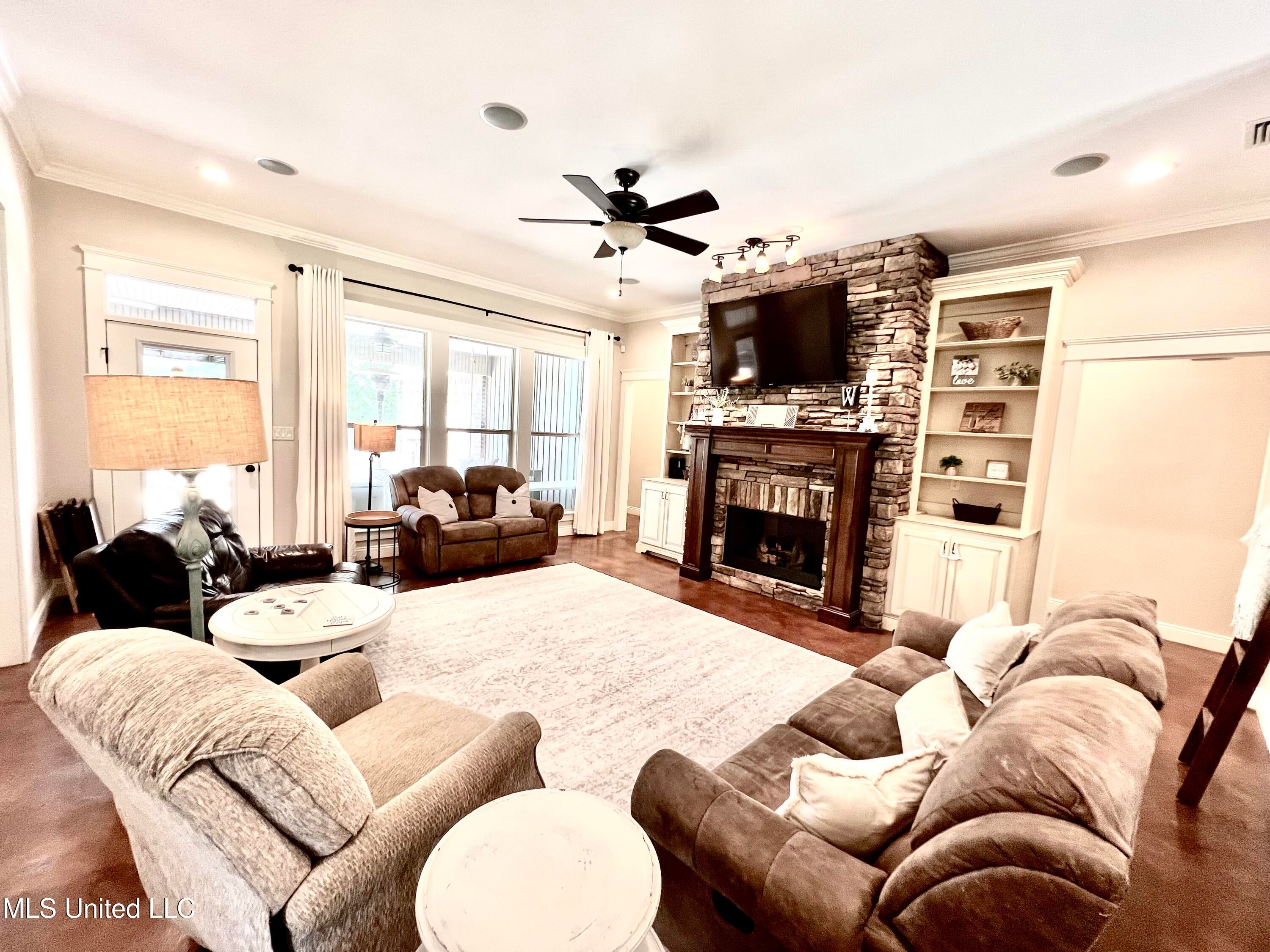 Lucedale, Mississippi, 39452, United States, 4 Bedrooms Bedrooms, ,3 BathroomsBathrooms,Residential,For Sale,1890543