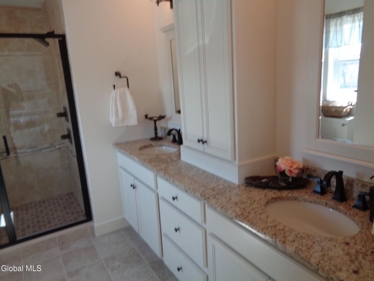 Averill Park, New York, 12018, United States, 4 Bedrooms Bedrooms, ,3 BathroomsBathrooms,Residential,For Sale,1940428