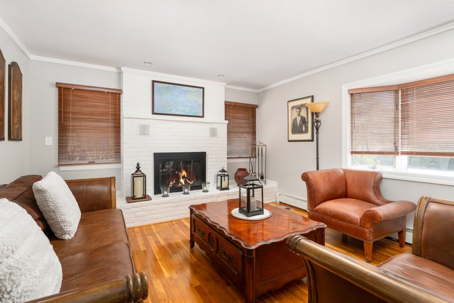 Shoreham, New York, 11786, United States, 5 Bedrooms Bedrooms, ,3 BathroomsBathrooms,Residential,For Sale,1990330