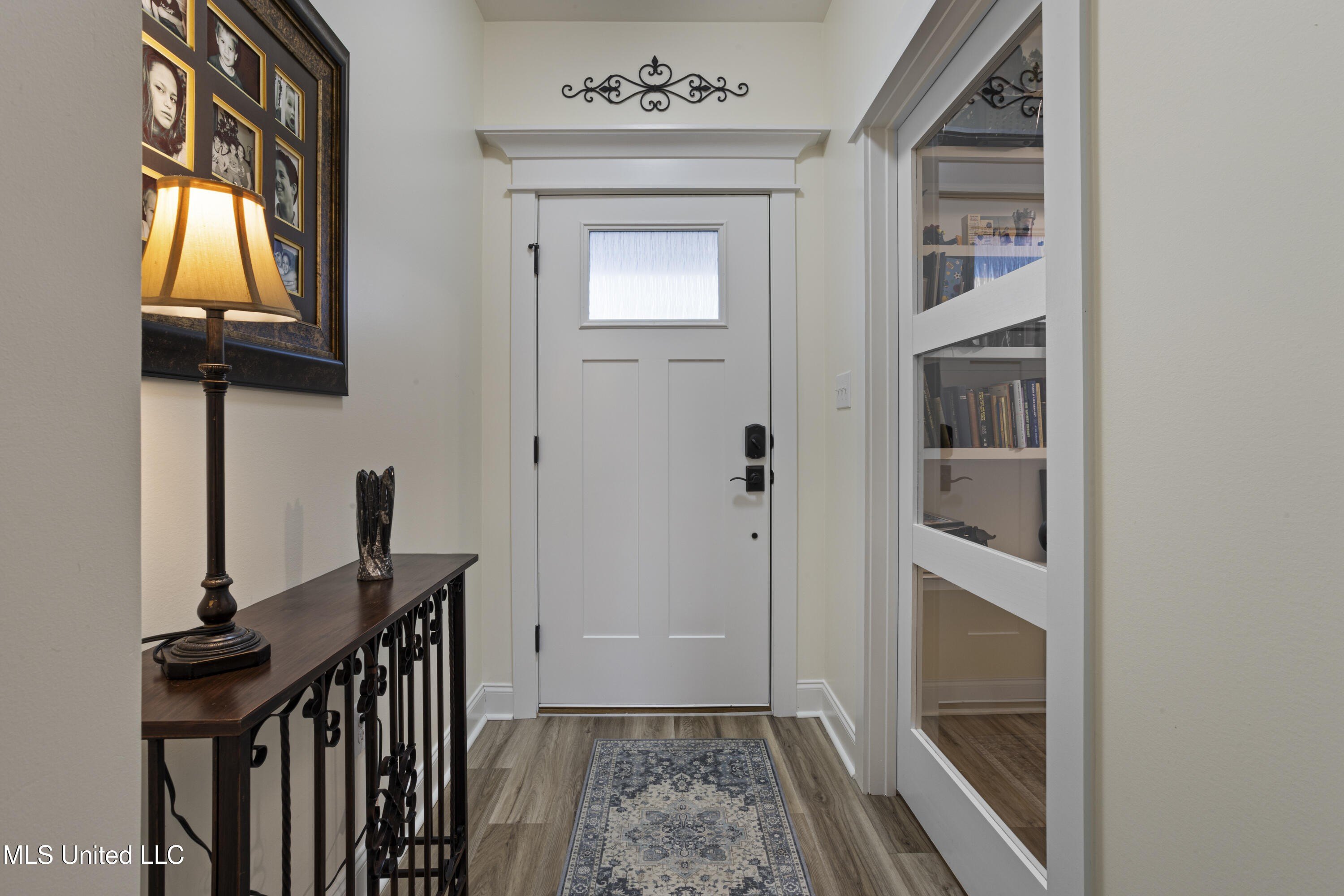 Biloxi, Mississippi, 39532, United States, 3 Bedrooms Bedrooms, ,2 BathroomsBathrooms,Residential,For Sale,1977192