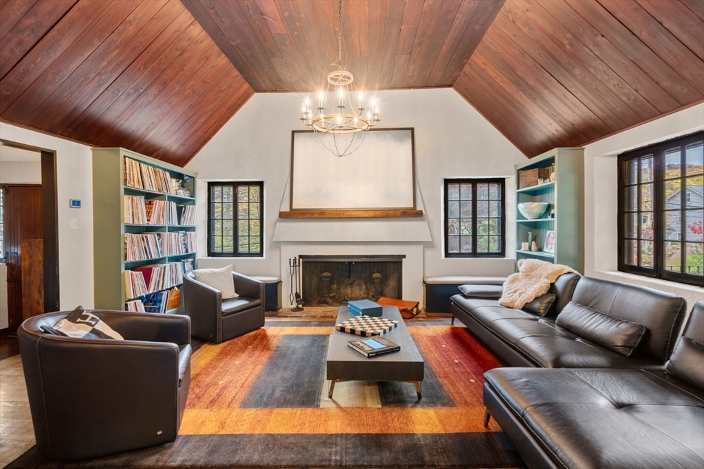 Boston, Massachusetts, 02130, United States, 4 Bedrooms Bedrooms, ,3 BathroomsBathrooms,Residential,For Sale,1987841