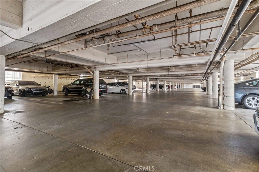 Sherman Oaks, California, 91411, United States, 2 Bedrooms Bedrooms, ,2 BathroomsBathrooms,Residential,For Sale,1847067