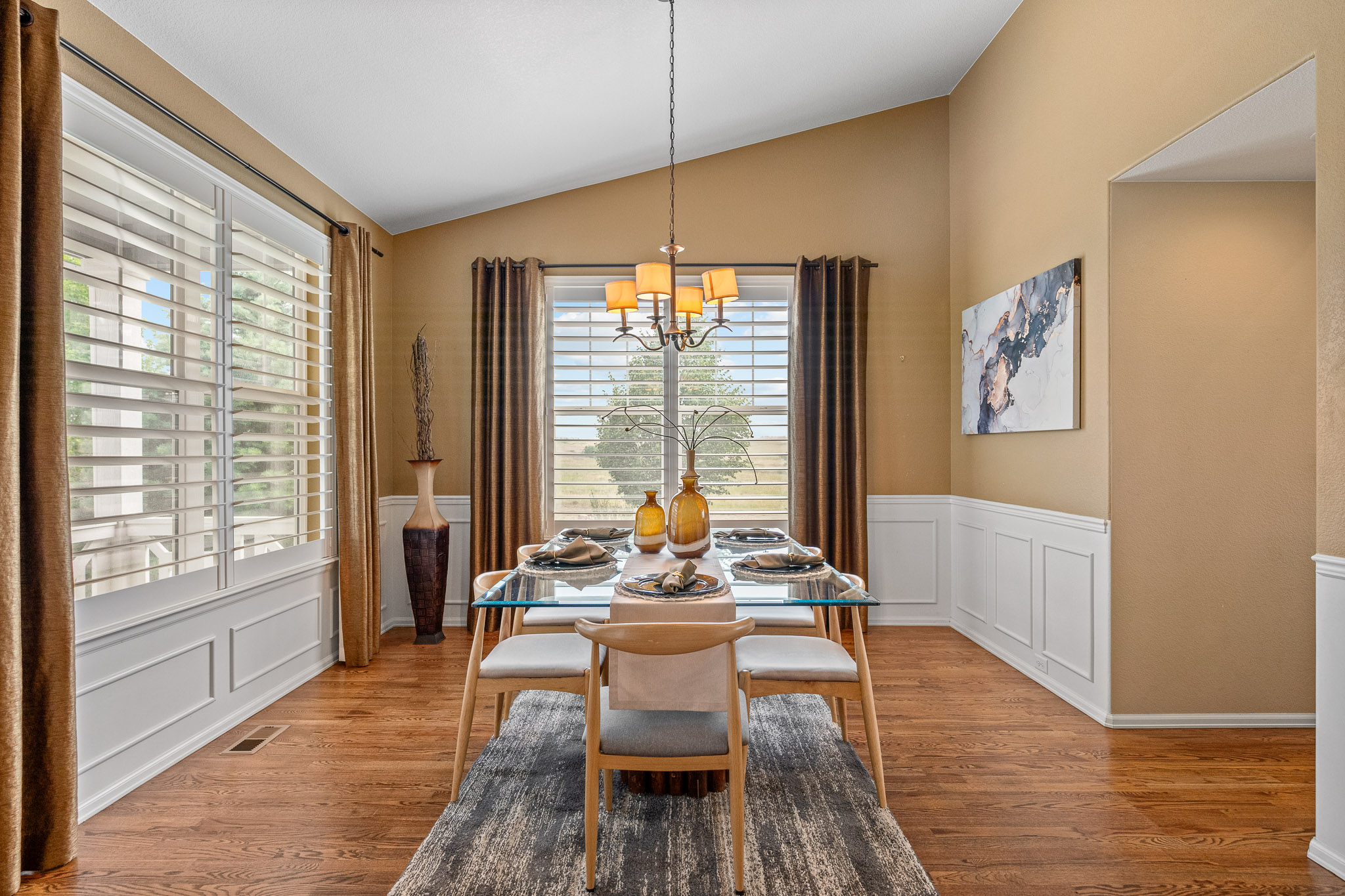  Experience elevated Colorado living in this exceptional ranch-style home. - 物件實景