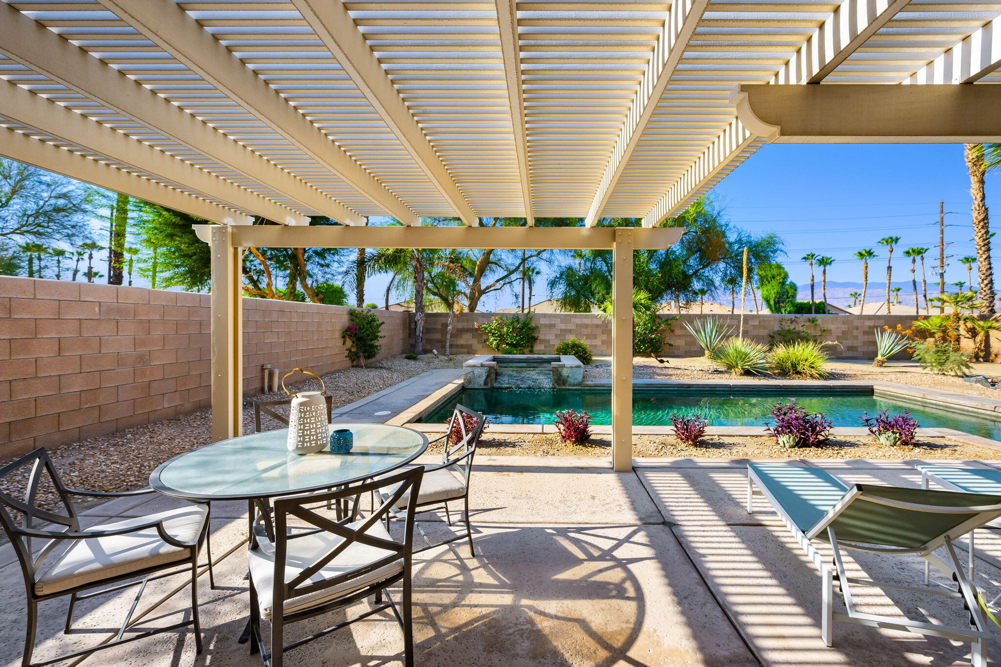 Indio, California, 92201, United States, 3 Bedrooms Bedrooms, ,2 BathroomsBathrooms,Residential,For Sale,1910889