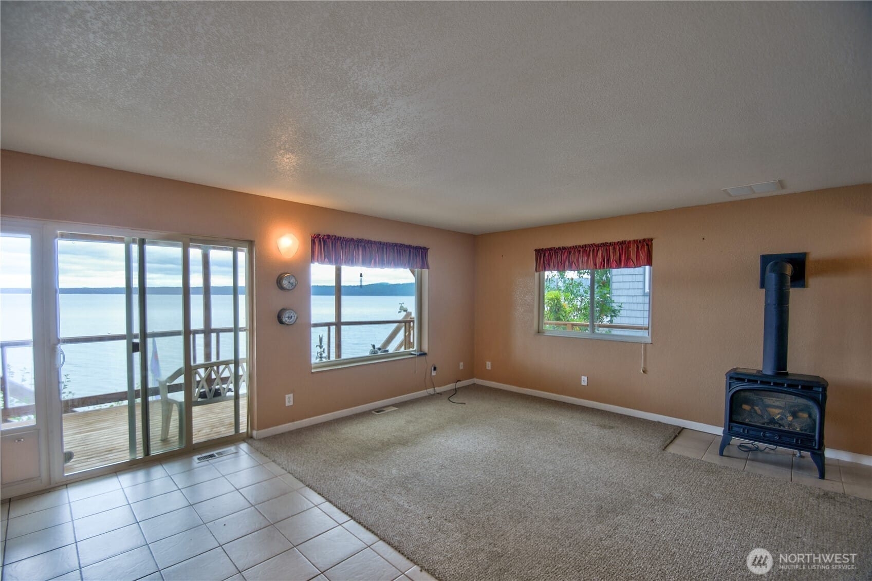 Brinnon, Washington, 98320, United States, 2 Bedrooms Bedrooms, ,Residential,For Sale,1771053