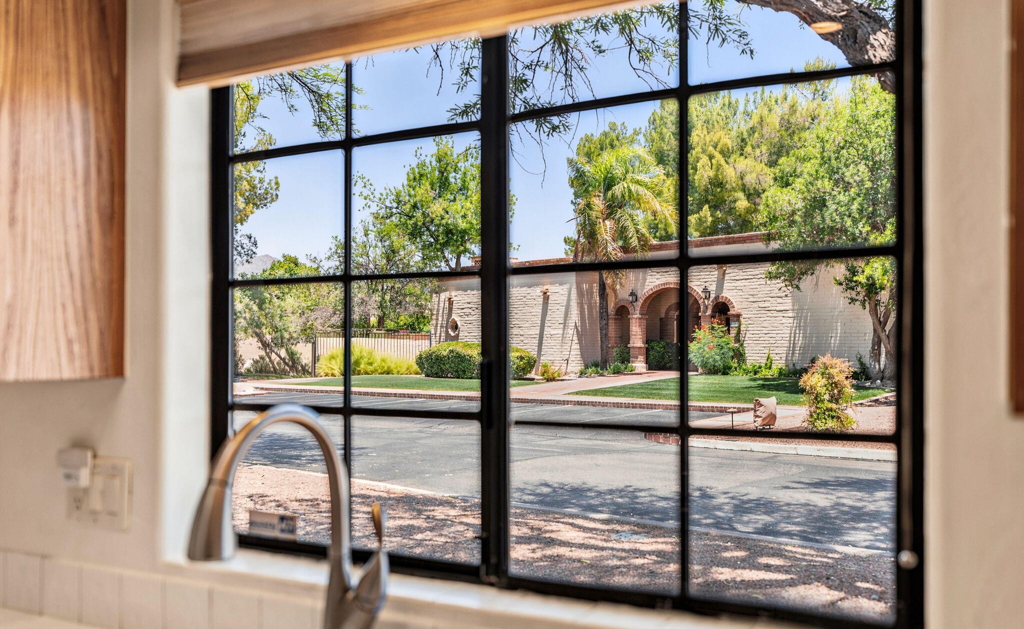  5560 E Miles Circle, Tucson, AZ 85712 - 物件實景