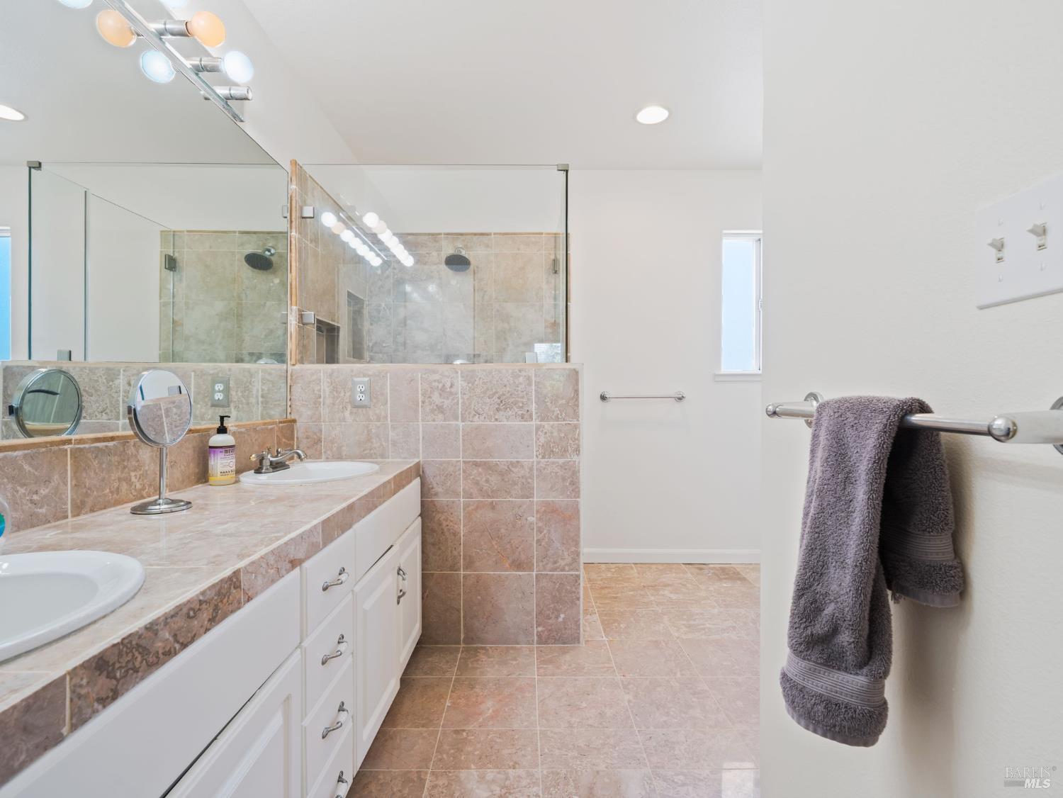 Napa, California, 94558, United States, 4 Bedrooms Bedrooms, ,3 BathroomsBathrooms,Residential,For Sale,1827773