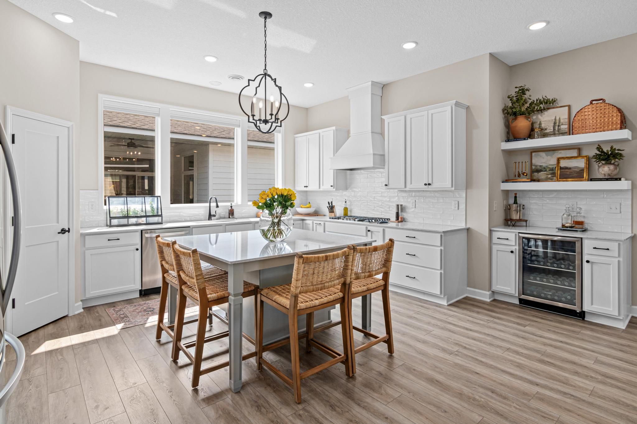  Effortless One-Level Living in Beautiful Lakeville - 物件實景