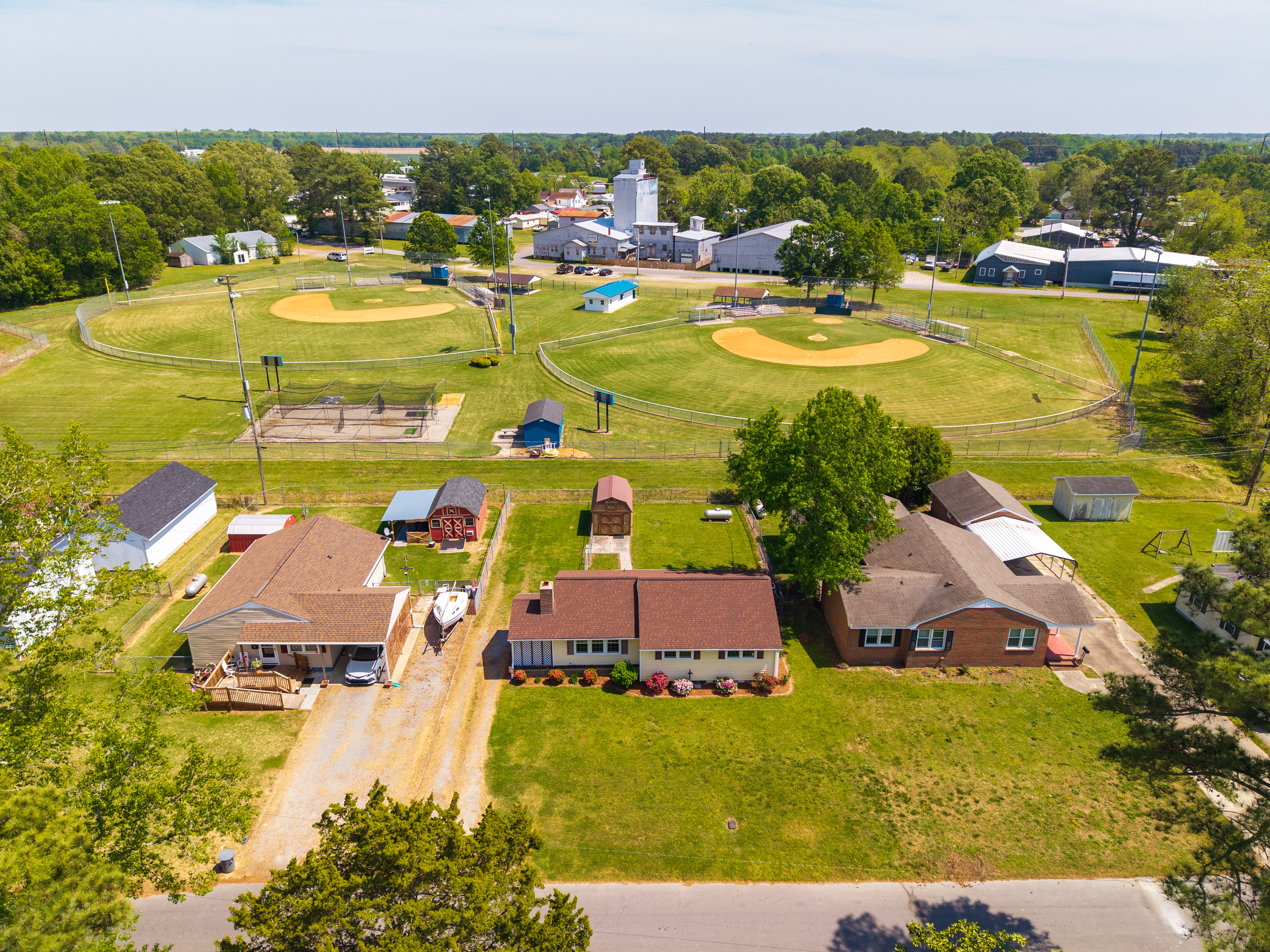  906 Stratford Rd - 物件實景