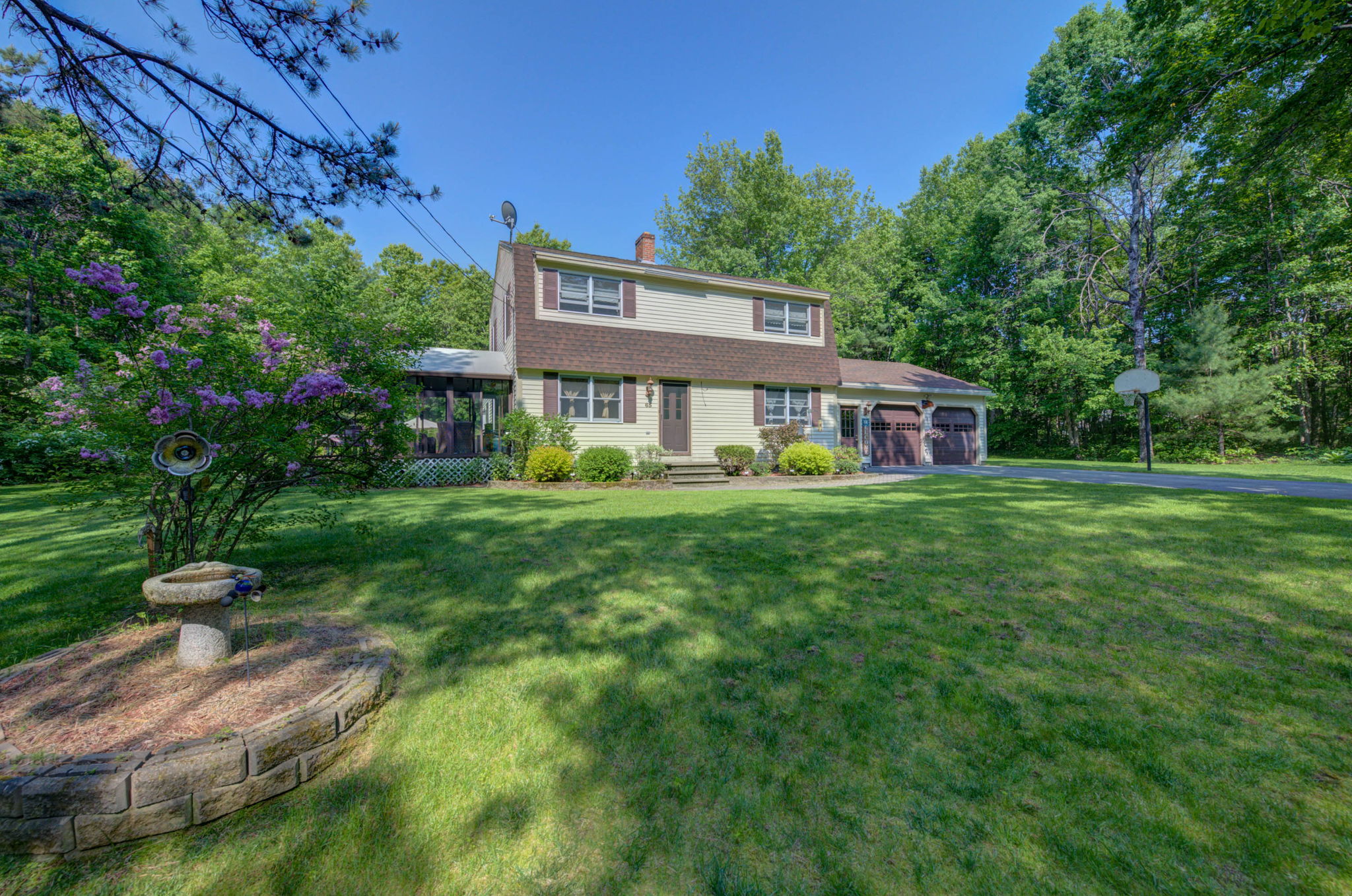 Gray, Maine, 04039, United States, 3 Bedrooms Bedrooms, ,2 BathroomsBathrooms,Residential,For Sale,1874215