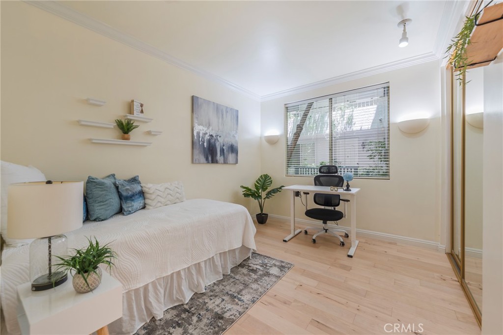Los Angeles, California, 90024, United States, 2 Bedrooms Bedrooms, ,2 BathroomsBathrooms,Residential,For Sale,1828598