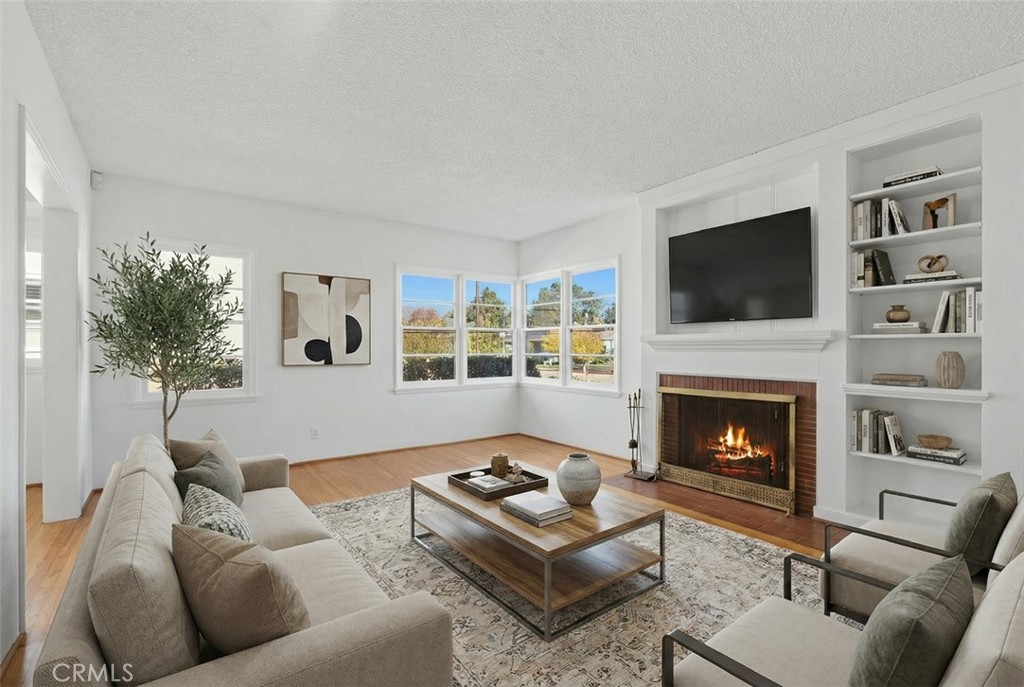 San Gabriel, California, 91775, United States, 3 Bedrooms Bedrooms, ,3 BathroomsBathrooms,Residential,For Sale,2003322