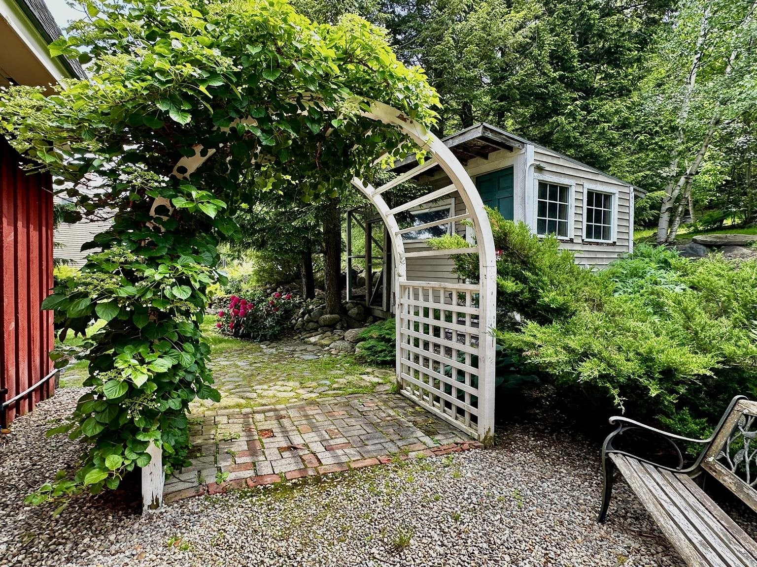 Bristol, New Hampshire, 03222, United States, 8 Bedrooms Bedrooms, ,5 BathroomsBathrooms,Residential,For Sale,1883549