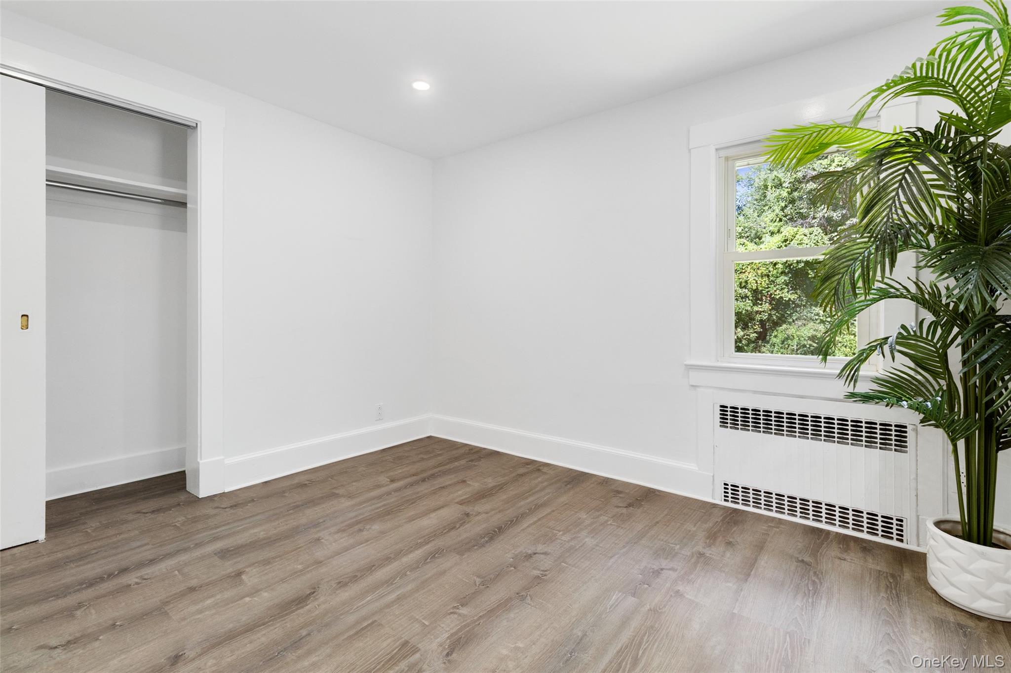 Mount Kisco, New York, 10549, United States, 3 Bedrooms Bedrooms, ,2 BathroomsBathrooms,Residential,For Sale,1948417