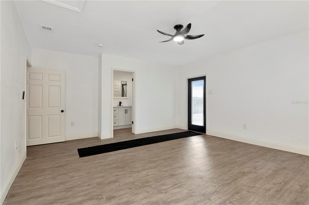 St Petersburg, Florida, 33713, United States, 4 Bedrooms Bedrooms, ,3 BathroomsBathrooms,Residential,For Sale,1932067