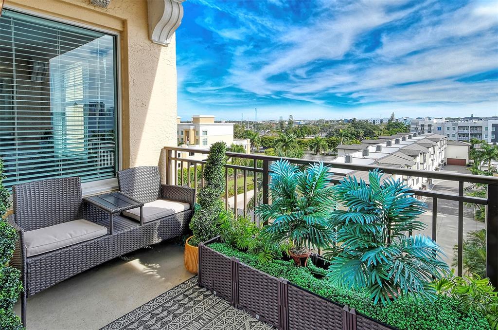 Sarasota, Florida, 34236, United States, 2 Bedrooms Bedrooms, ,2 BathroomsBathrooms,Residential,For Sale,1737963