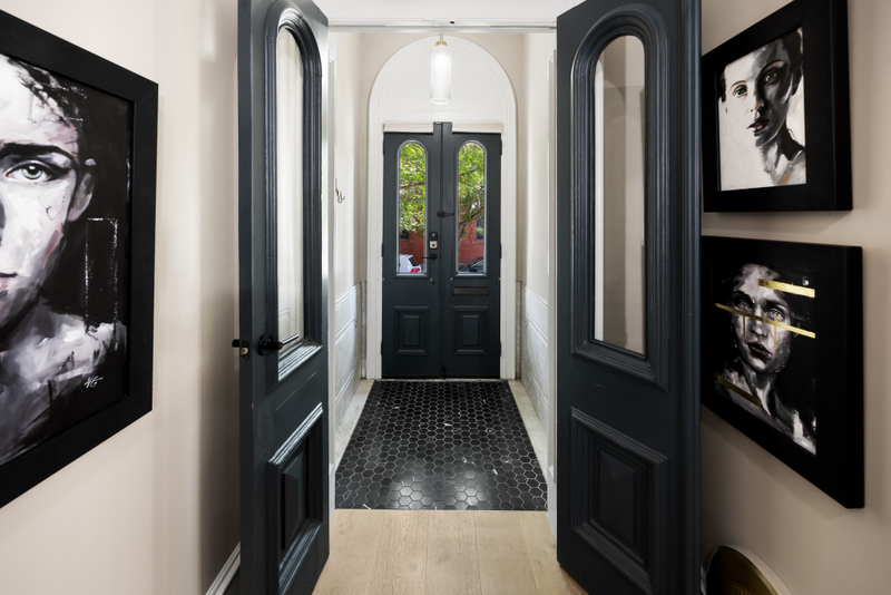 Philadelphia, Pennsylvania, 19130, United States, 5 Bedrooms Bedrooms, ,6 BathroomsBathrooms,Residential,For Sale,1977260